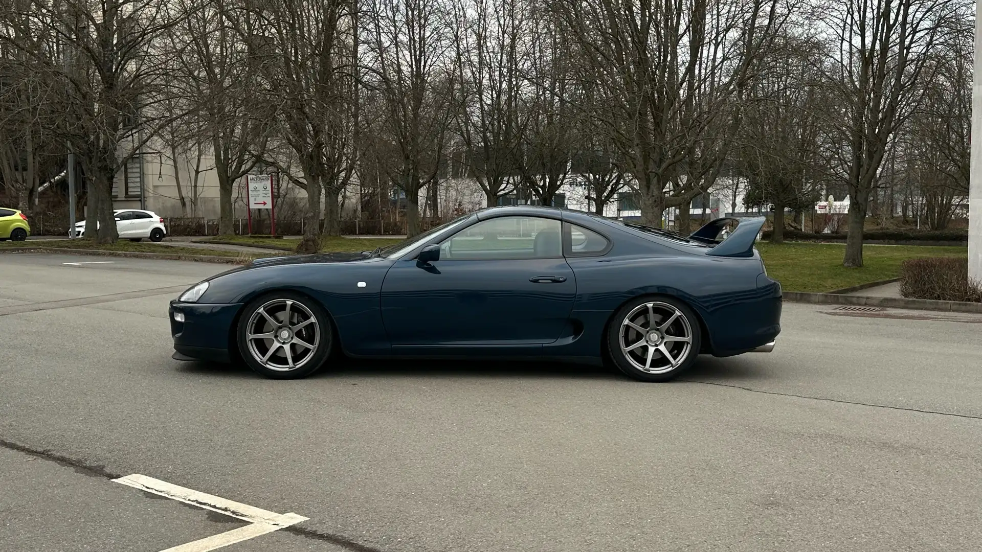 Toyota Supra Dt. Modell, Twin Turbo, Targa, 2. Hand, H-fähig Azul - 2