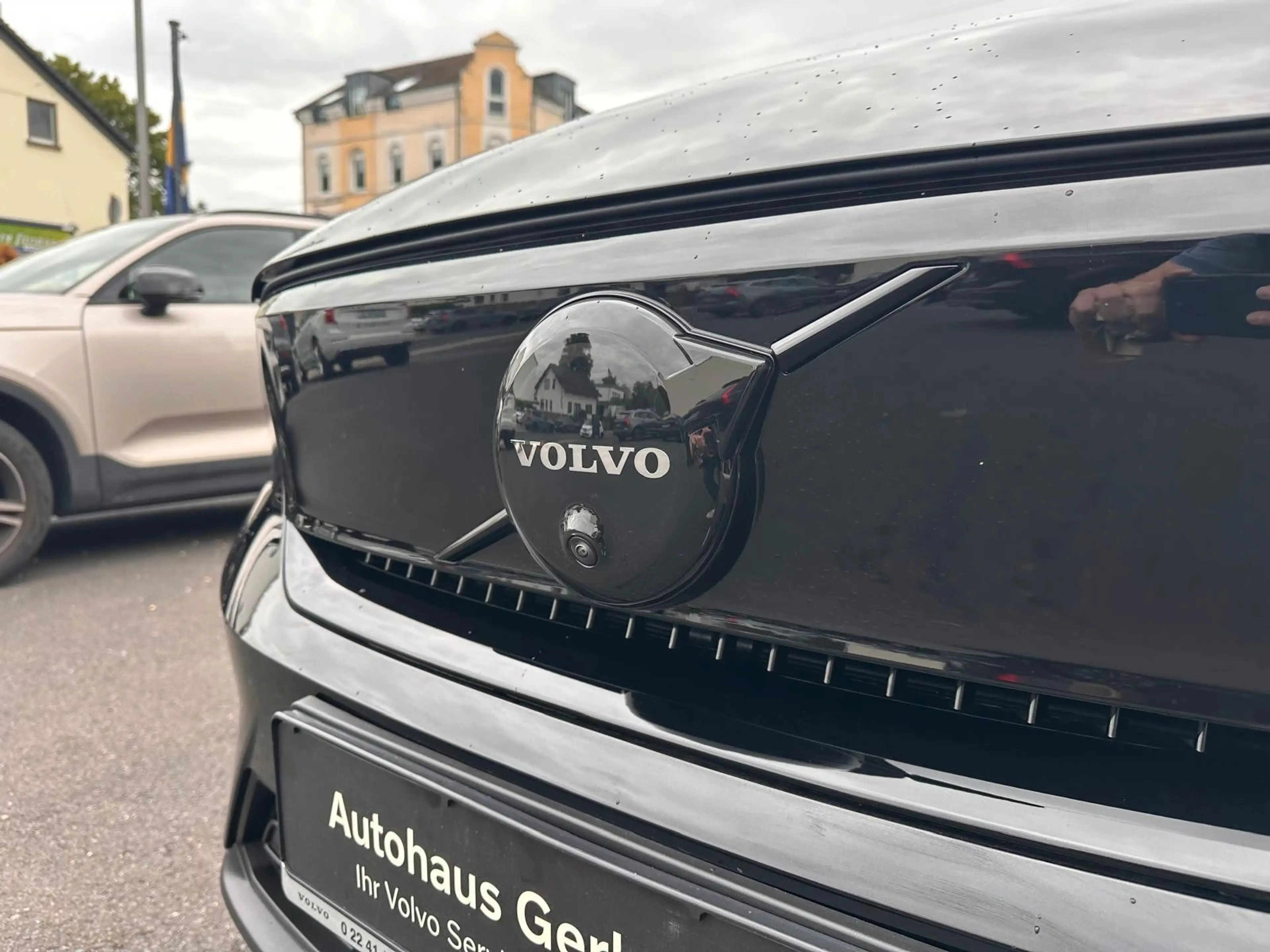 Volvo EX40 RWD Ultra Black Edition LR,AHK,Pano,360° — photo 3