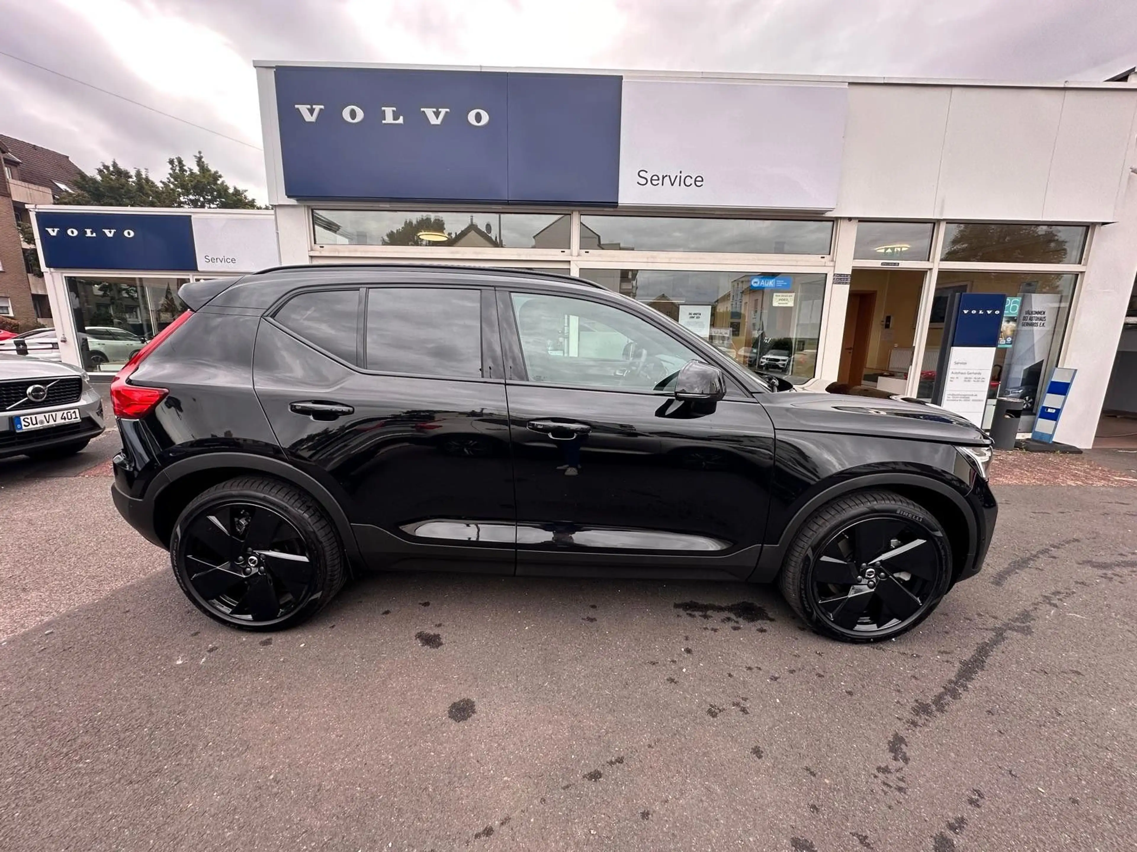 Volvo EX40 RWD Ultra Black Edition LR,AHK,Pano,360° — photo 6