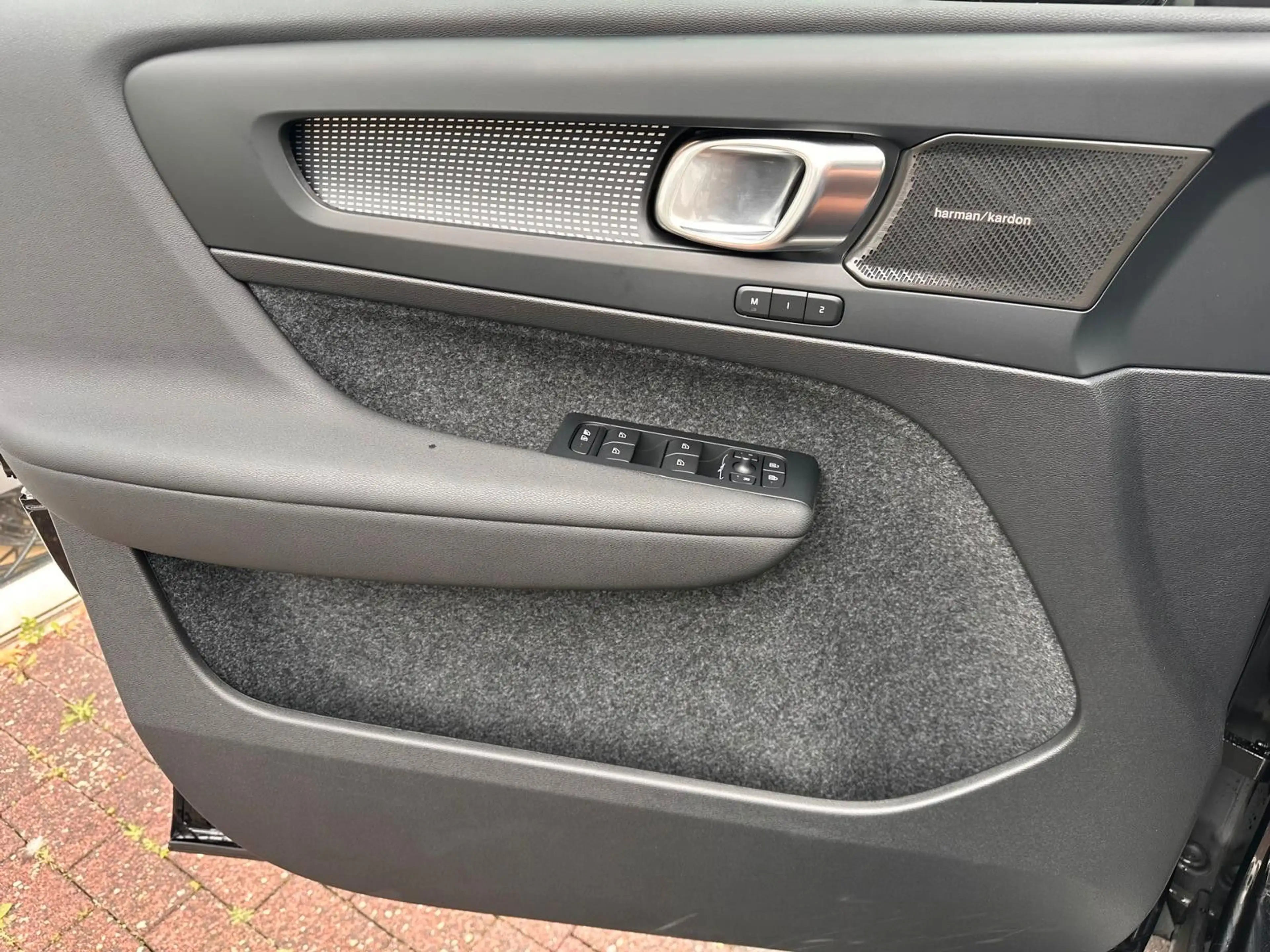 Volvo EX40 RWD Ultra Black Edition LR,AHK,Pano,360° — photo 15