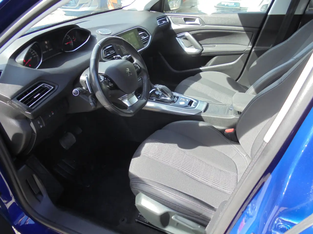 Peugeot 308 308 — photo 13