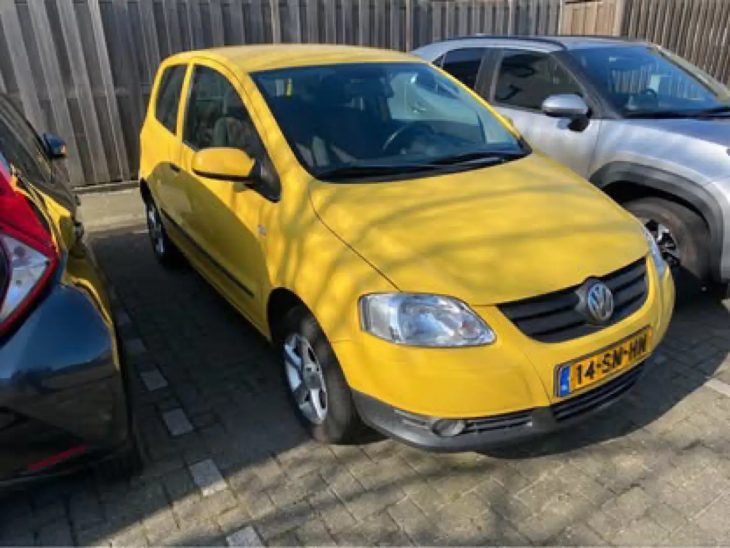 Volkswagen Fox 1.4 Trendline Geel - 1
