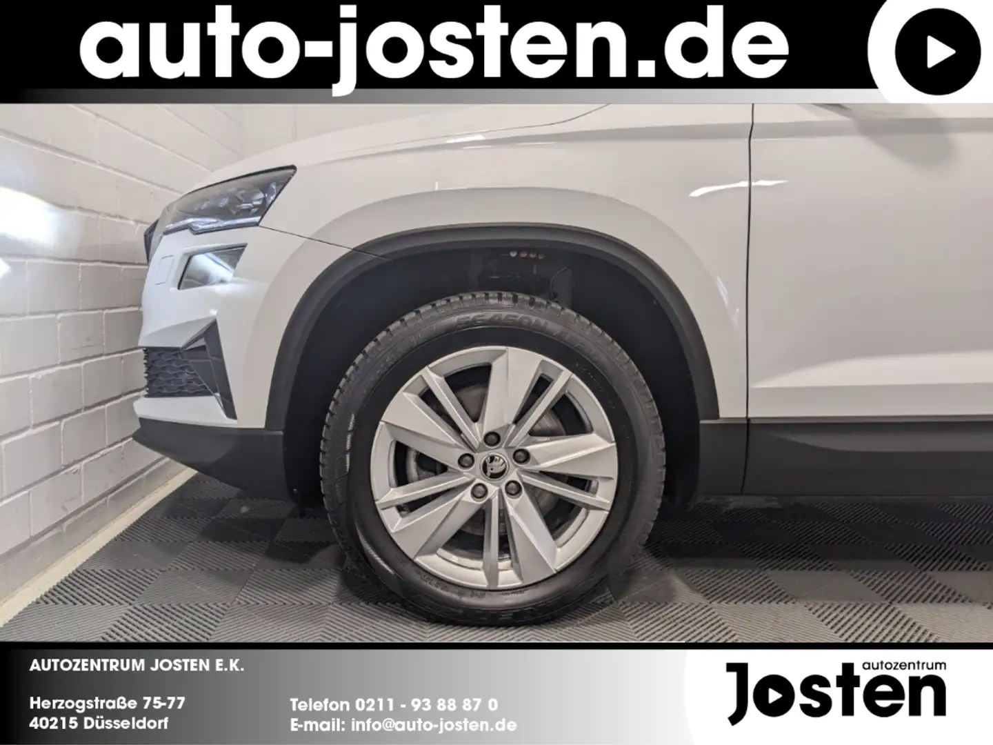 Skoda Karoq Selection 1.5 TSI MATRIX VIRTUAL NAVI ACC RFK Wit - 2