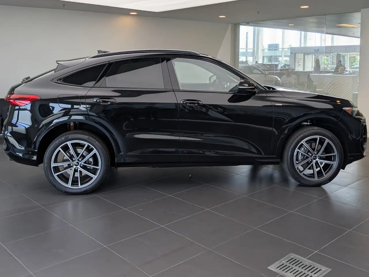 Audi Q5 снимка Audi Q5