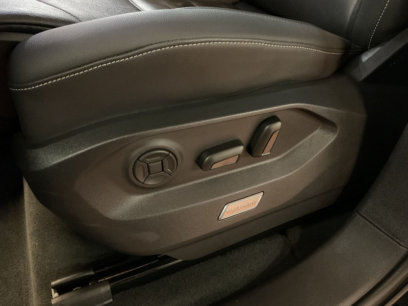 Volkswagen Touareg 3.0 V6 TSI Elegance Leder,AHK,Memory — photo 14