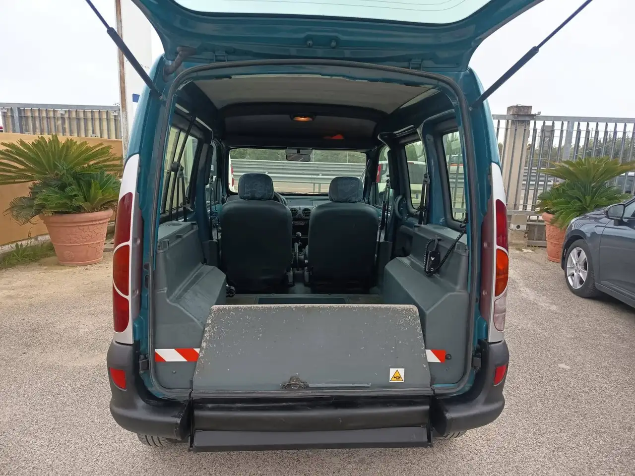 Renault Kangoo TRASPORTO DISABILE O CARROZZINA, foto 3