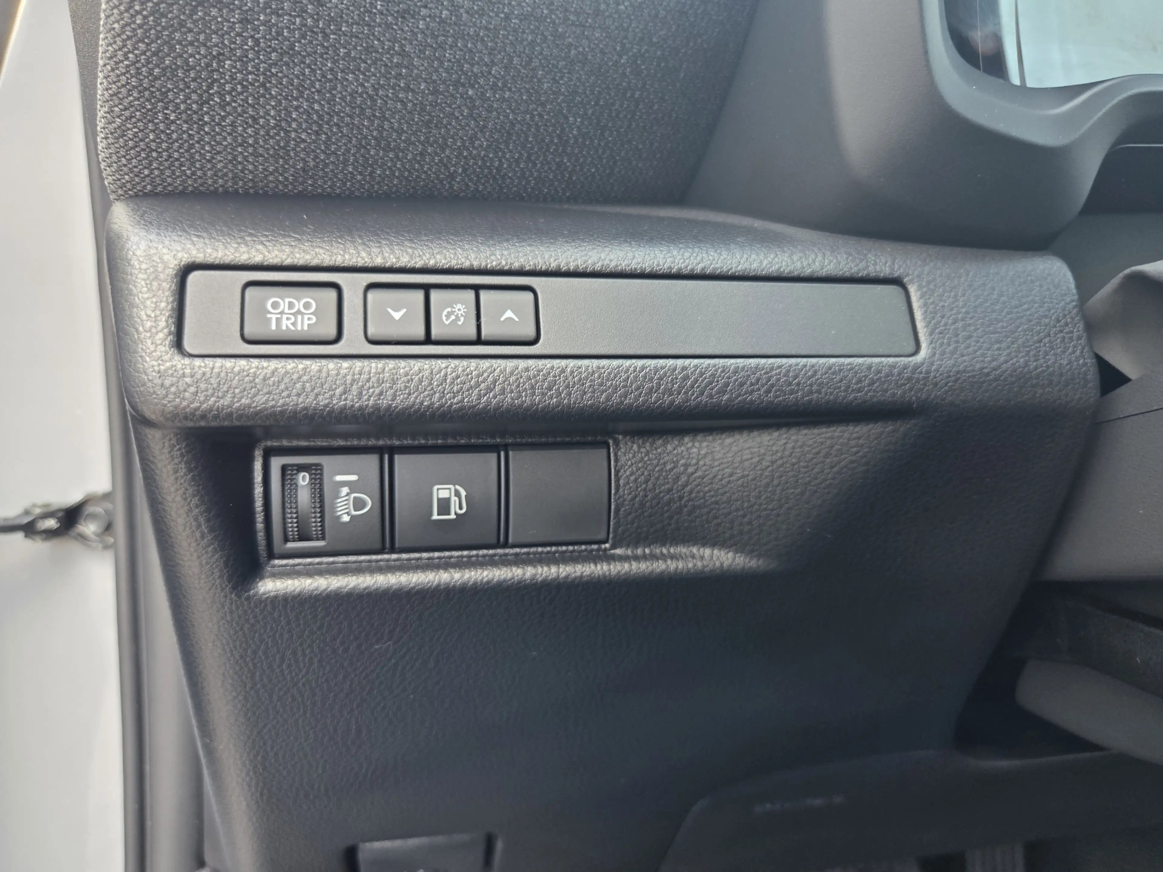 Lexus LBX Business Line Business Line 2WD  Parkeer en Dodeho — photo 13