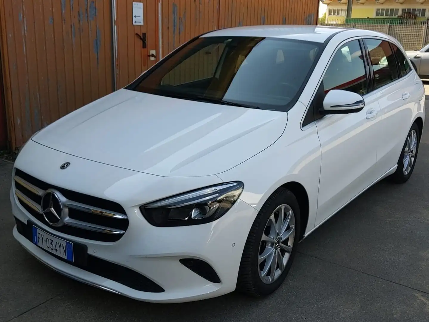 Mercedes-Benz B 180 Classe B - W247 2018 d Sport Plus auto White - 1