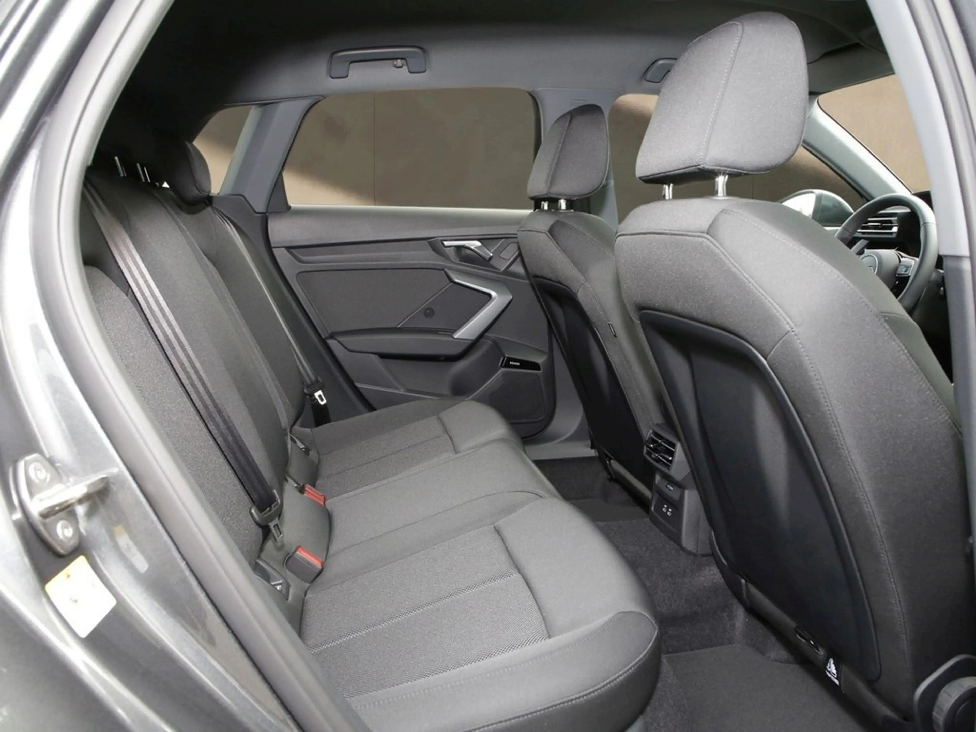 Audi A3 Sportback TFSI quattro S line 18"LM*LED*NAVI*Hu... — photo 9