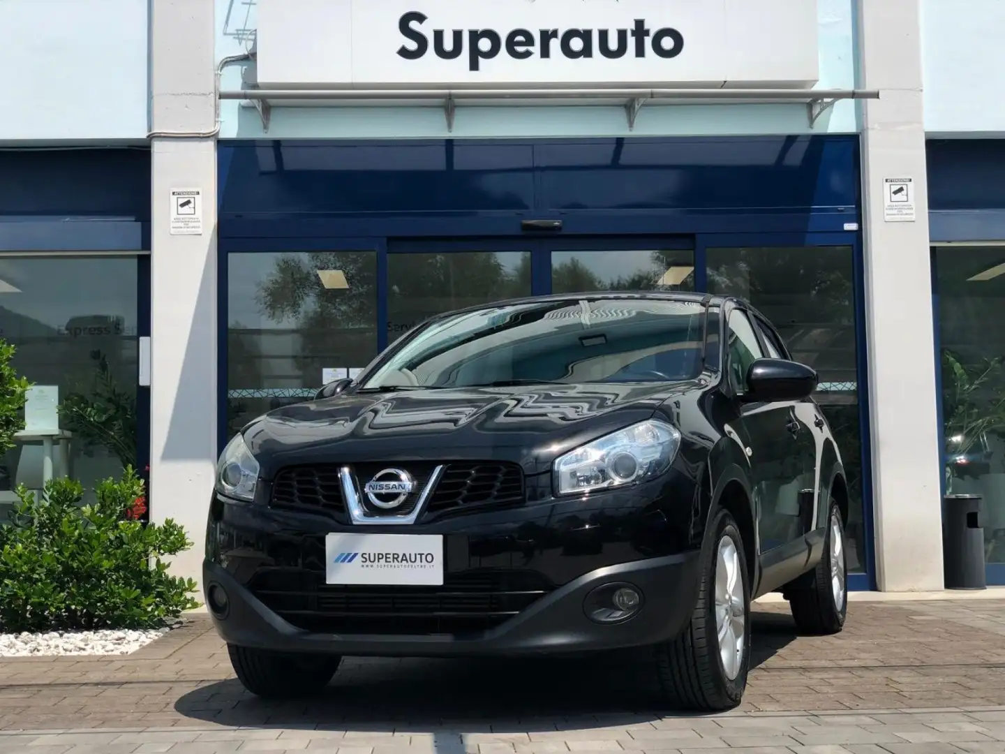 Nissan Qashqai 1.6 dCi *OK NEOPATENTATI*CERCHI LEGA 17* Nero - 1