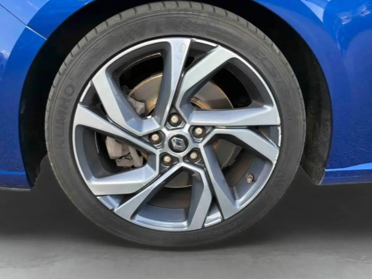 Renault Megane Berline — photo 11