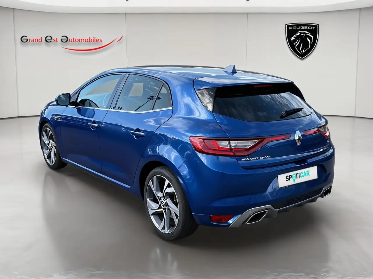 Renault Megane Berline — photo 3