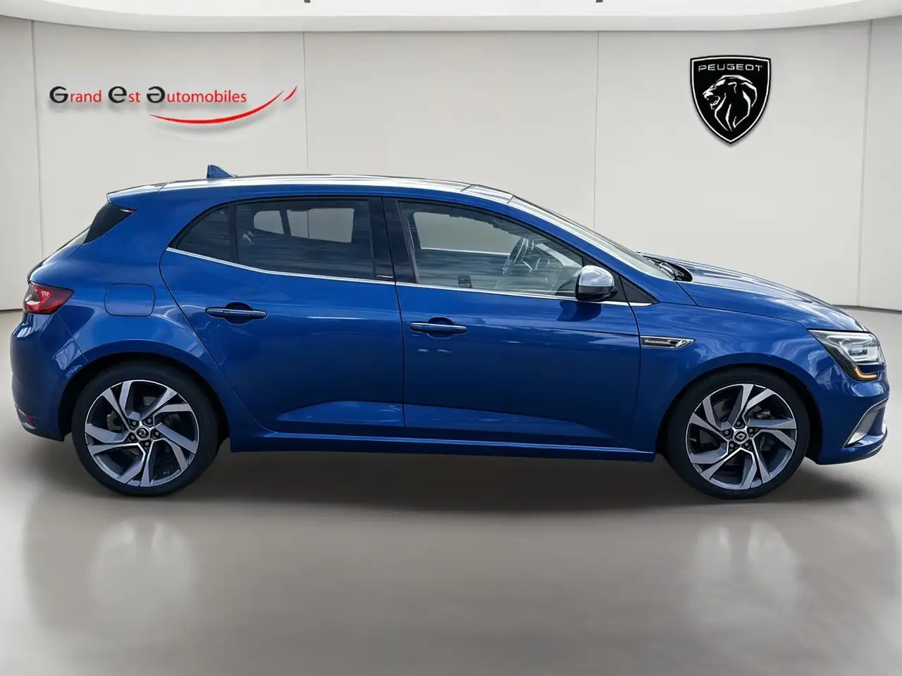 Renault Megane Berline — photo 8