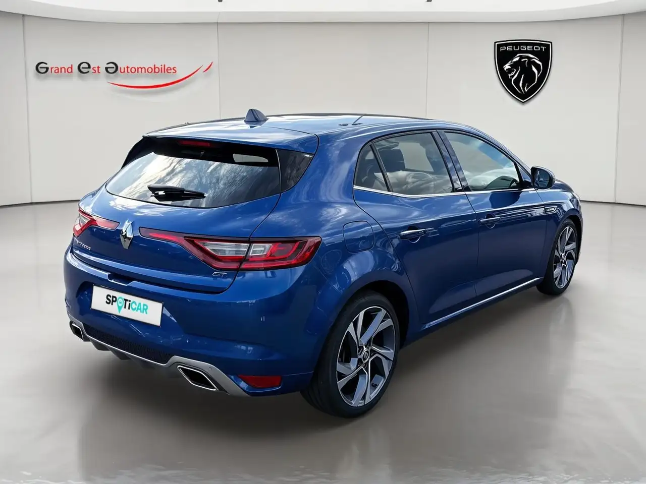 Renault Megane Berline — photo 7