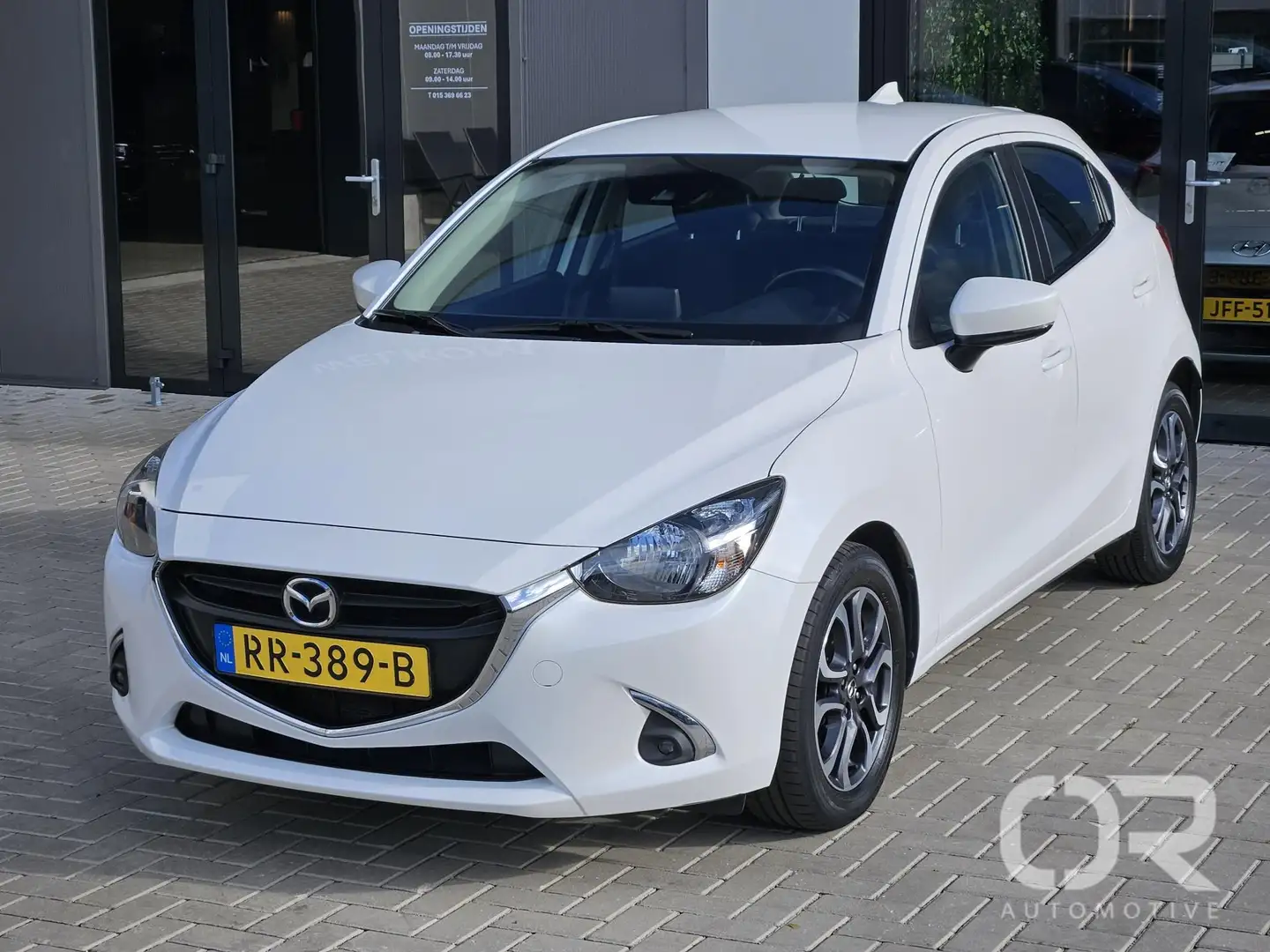 Mazda 2 1.5 Skyactiv-G Dynamic+ Navi Cruise PDC NL-auto Wit - 1