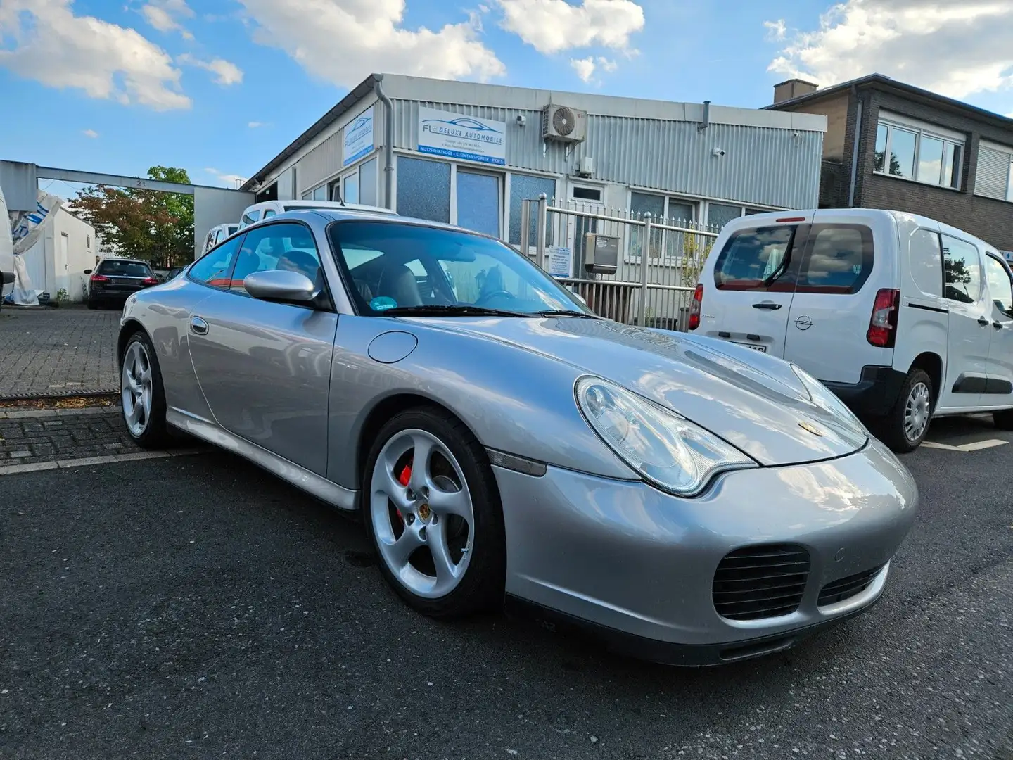 Porsche 911 4S NAVI LEDER MEMORY EL SD ESD SZH GEPFLEGT Silber - 1