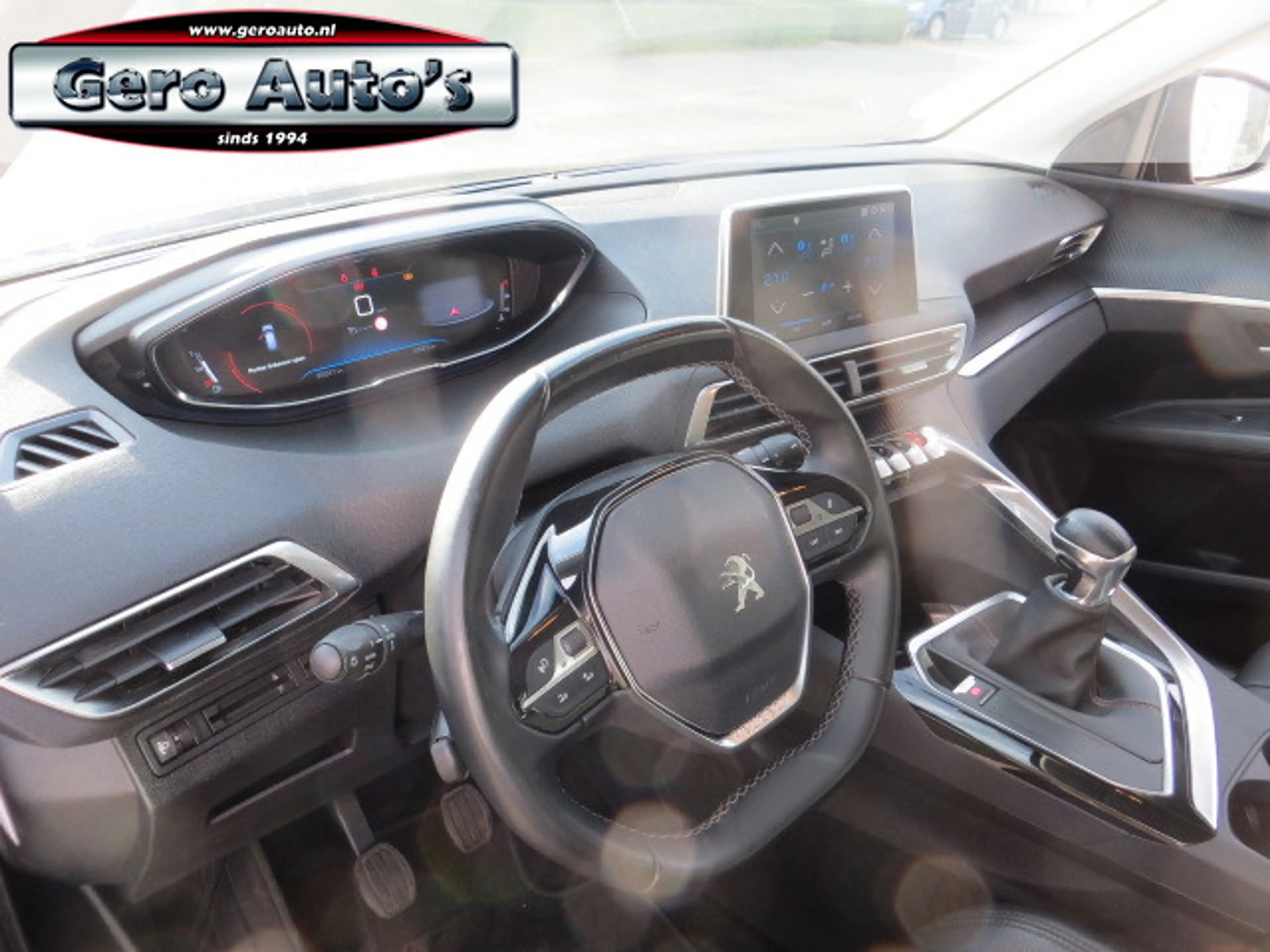 Peugeot 3008 1.2 PureTech Blue Lease Executive vol leder trekha — photo 6