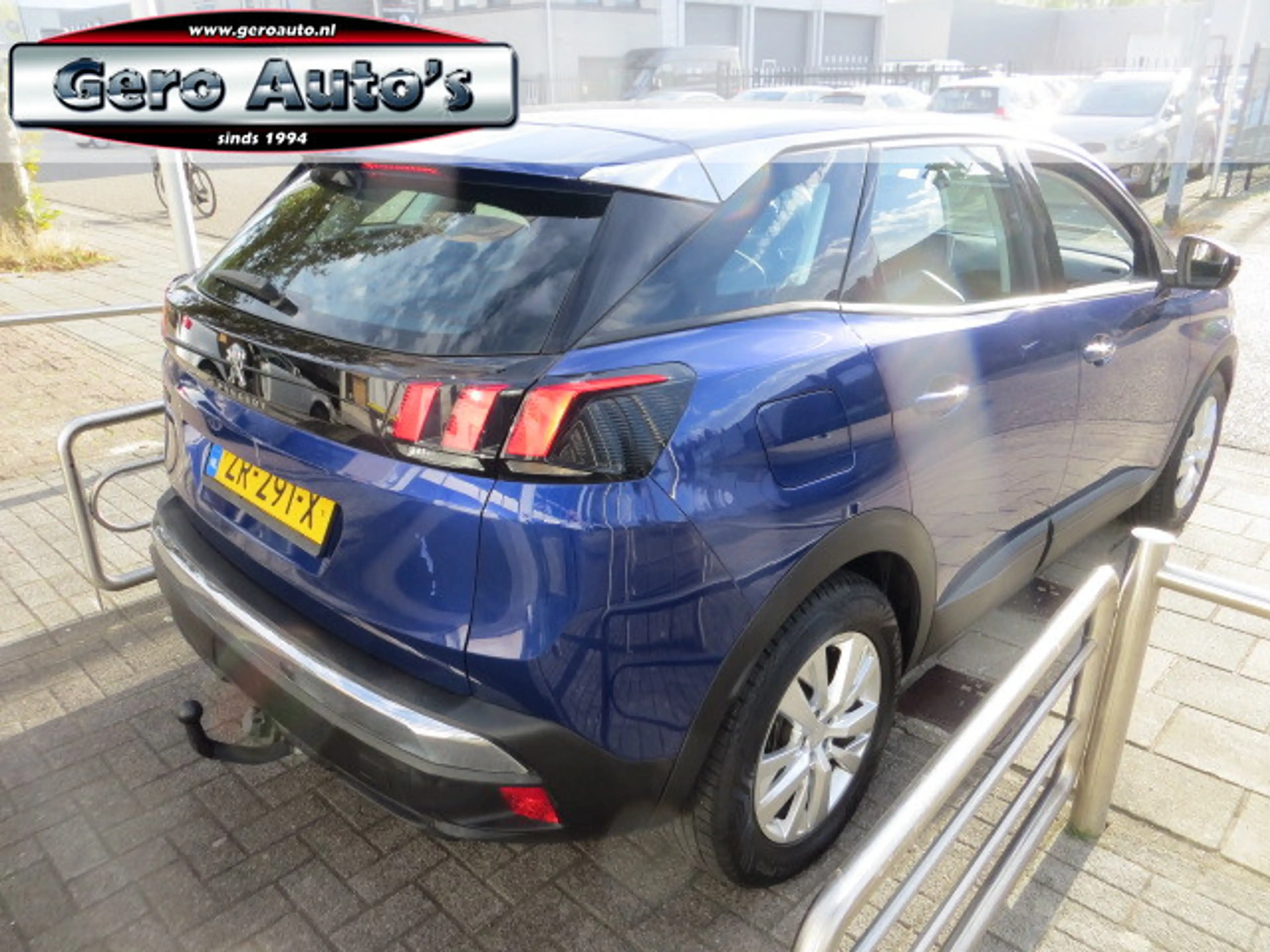 Peugeot 3008 1.2 PureTech Blue Lease Executive vol leder trekha — photo 11