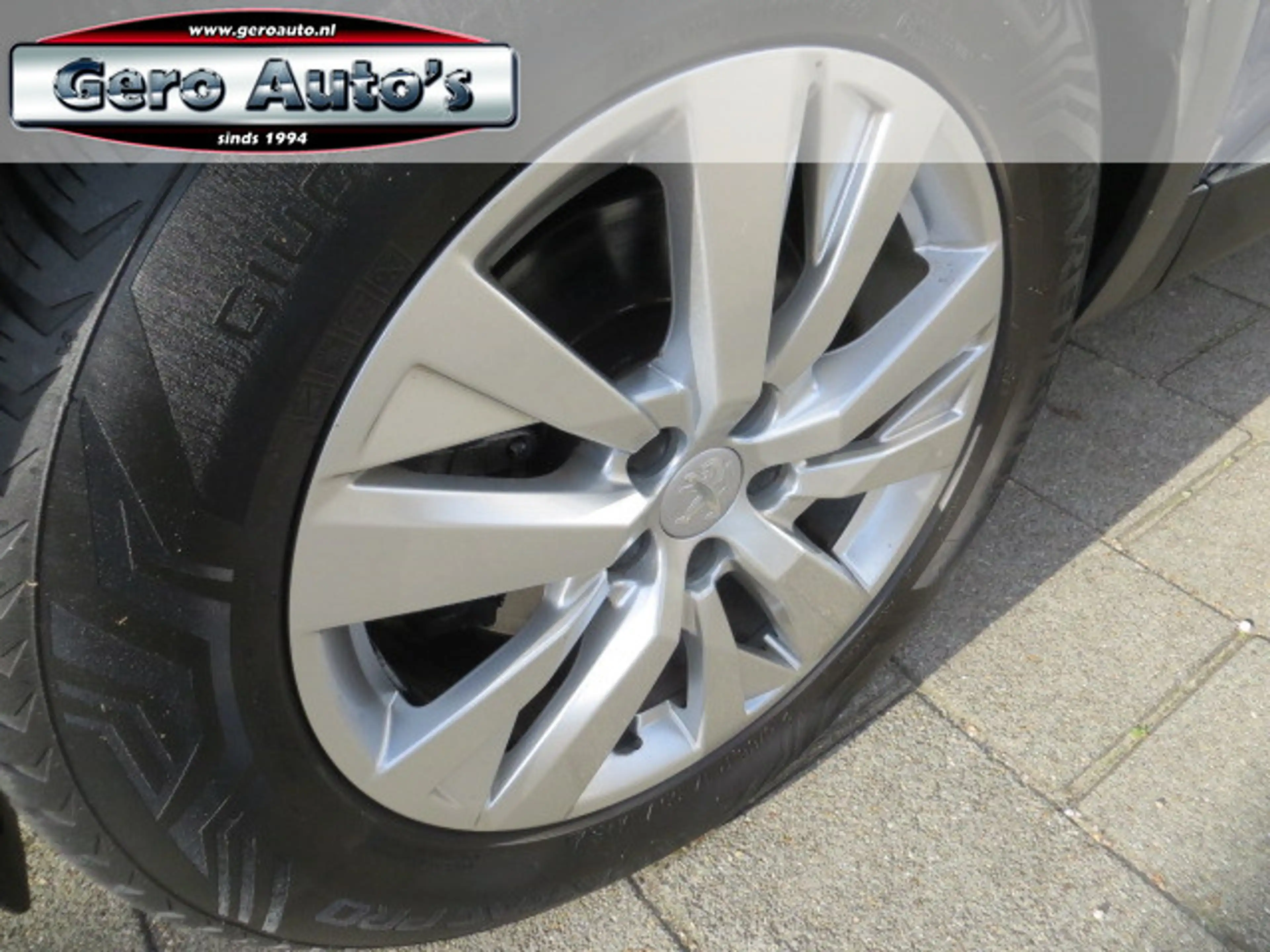 Peugeot 3008 1.2 PureTech Blue Lease Executive vol leder trekha — photo 2