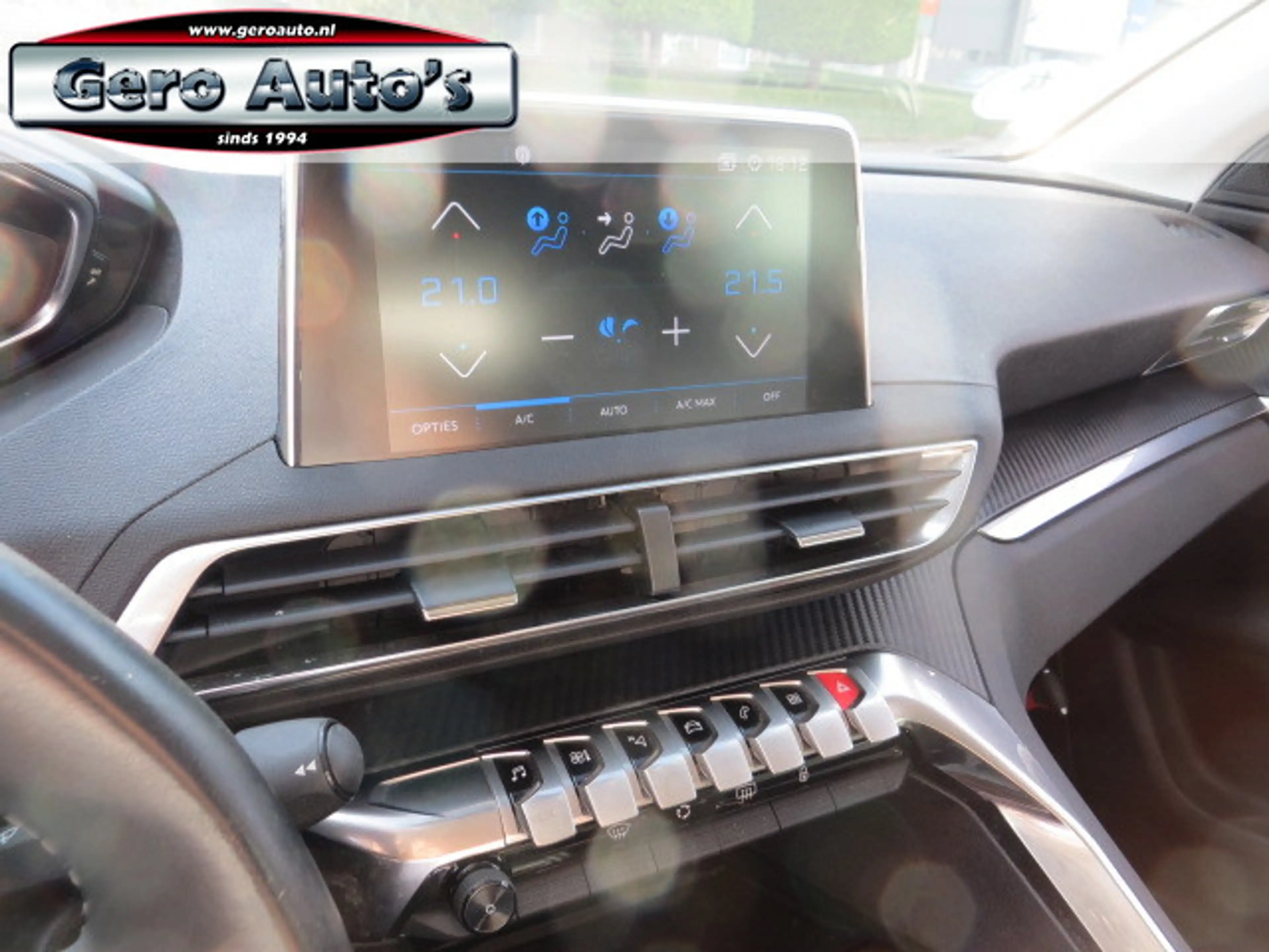 Peugeot 3008 1.2 PureTech Blue Lease Executive vol leder trekha — photo 10