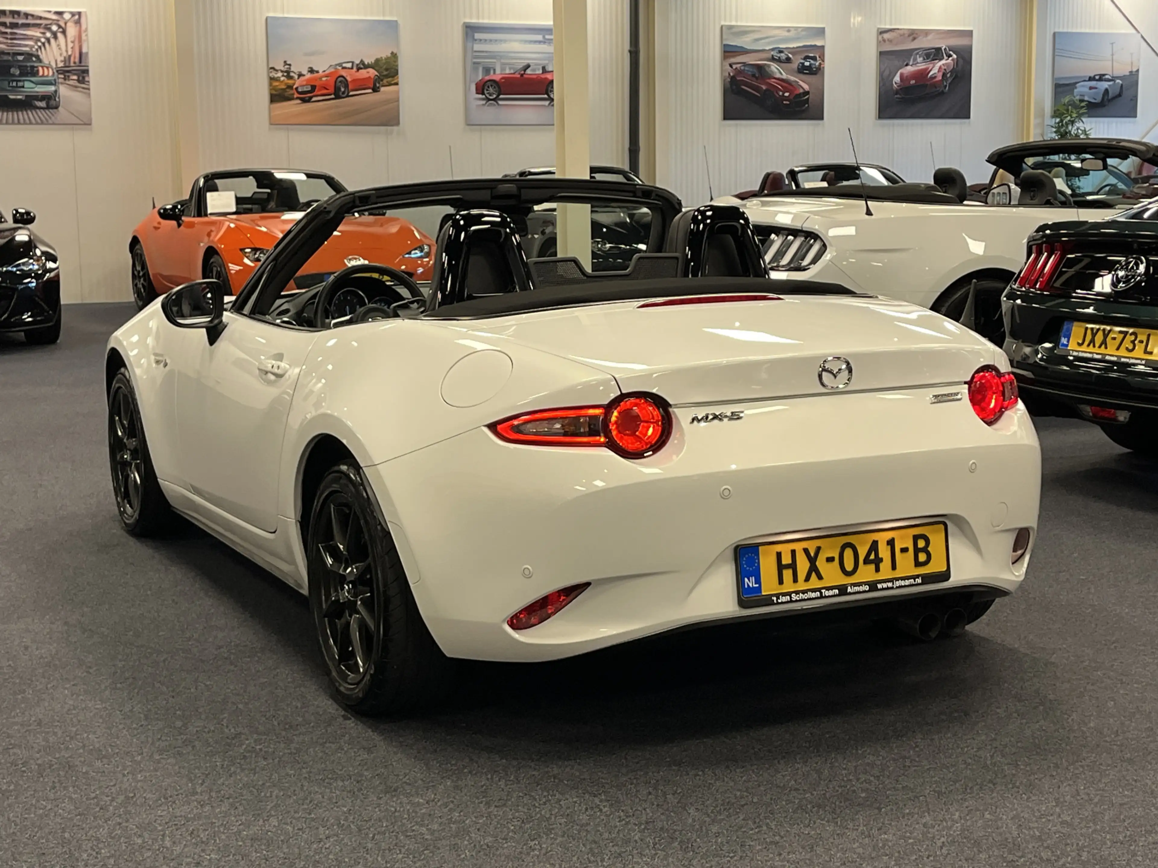 Mazda MX-5 ND Roadster 1.5 SkyActiv-G 131PK GT-M Bose Sportsp — photo 6