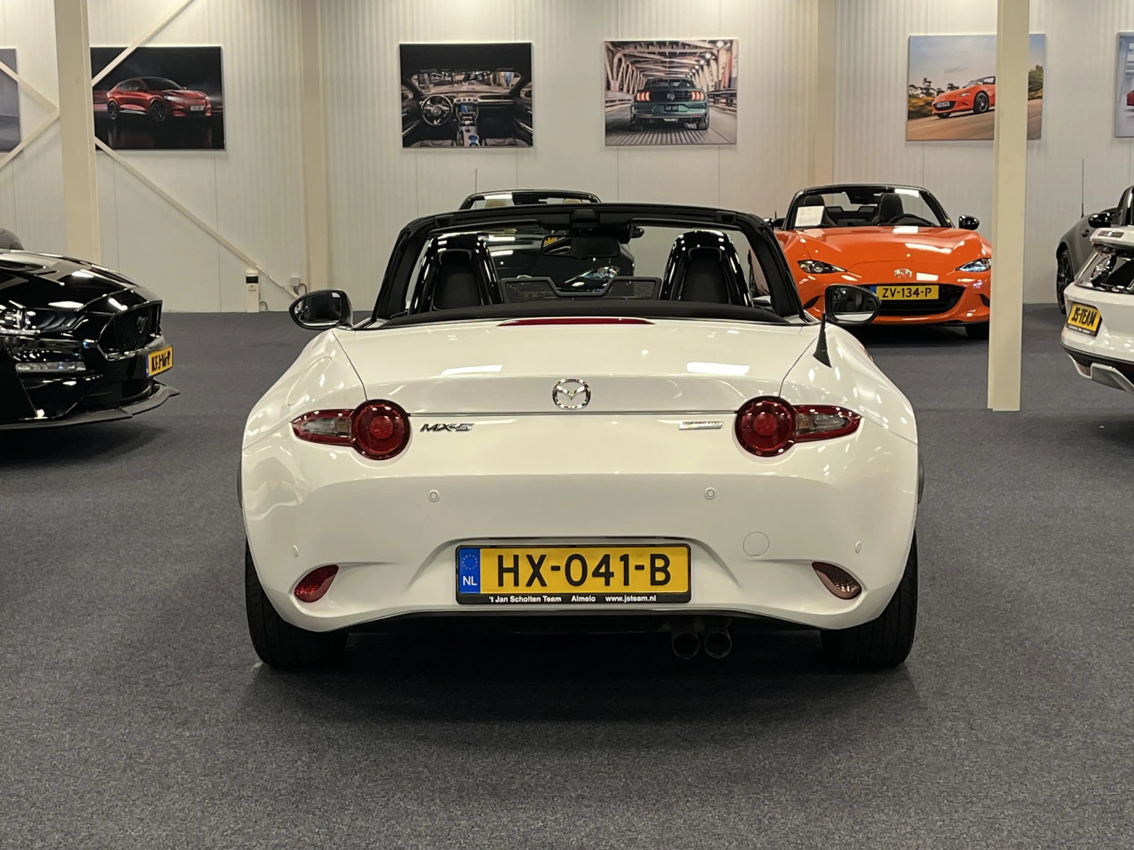 Mazda MX-5 ND Roadster 1.5 SkyActiv-G 131PK GT-M Bose Sportsp — photo 10