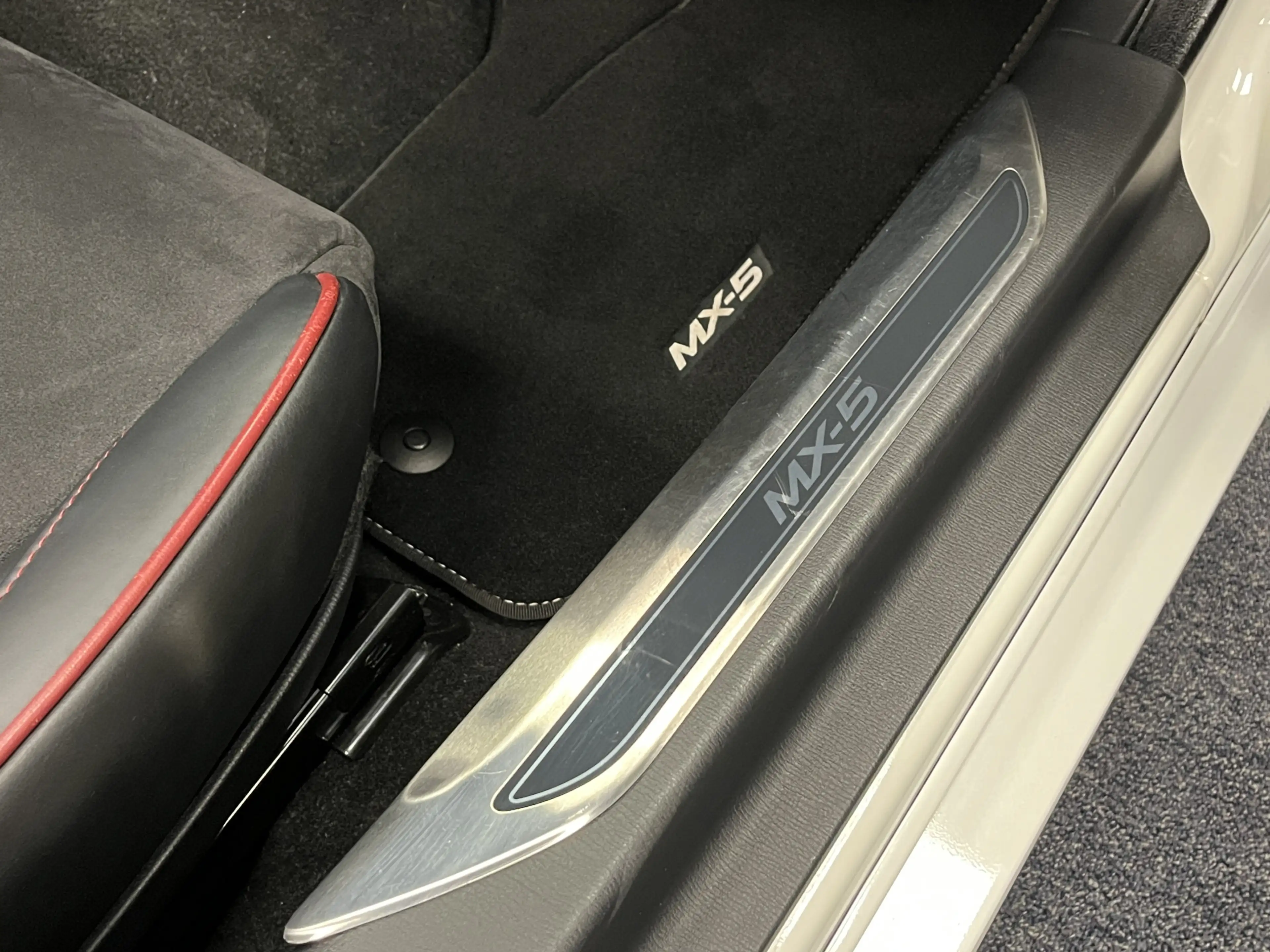 Mazda MX-5 ND Roadster 1.5 SkyActiv-G 131PK GT-M Bose Sportsp — photo 43