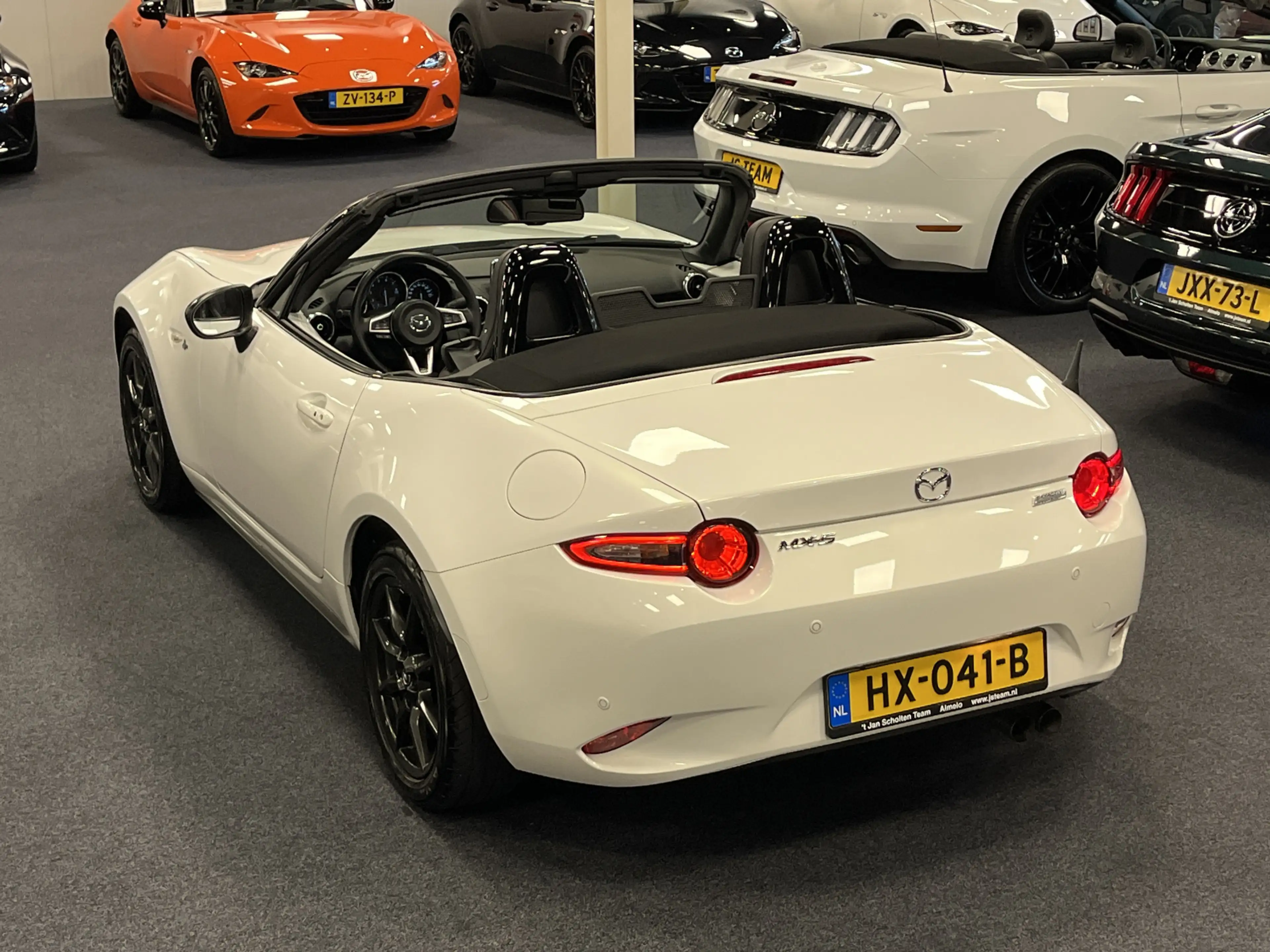 Mazda MX-5 ND Roadster 1.5 SkyActiv-G 131PK GT-M Bose Sportsp — photo 39