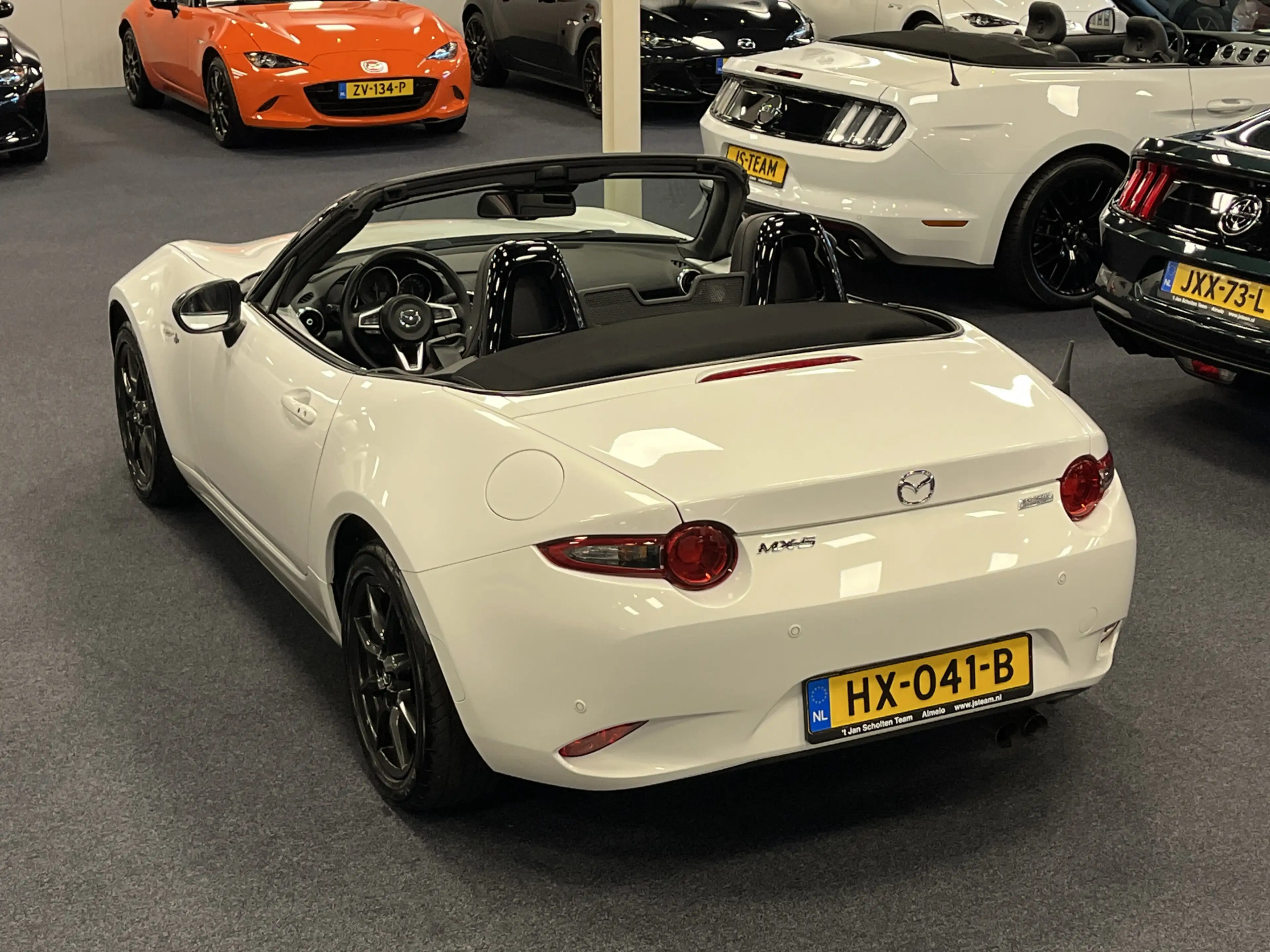 Mazda MX-5 ND Roadster 1.5 SkyActiv-G 131PK GT-M Bose Sportsp — photo 38