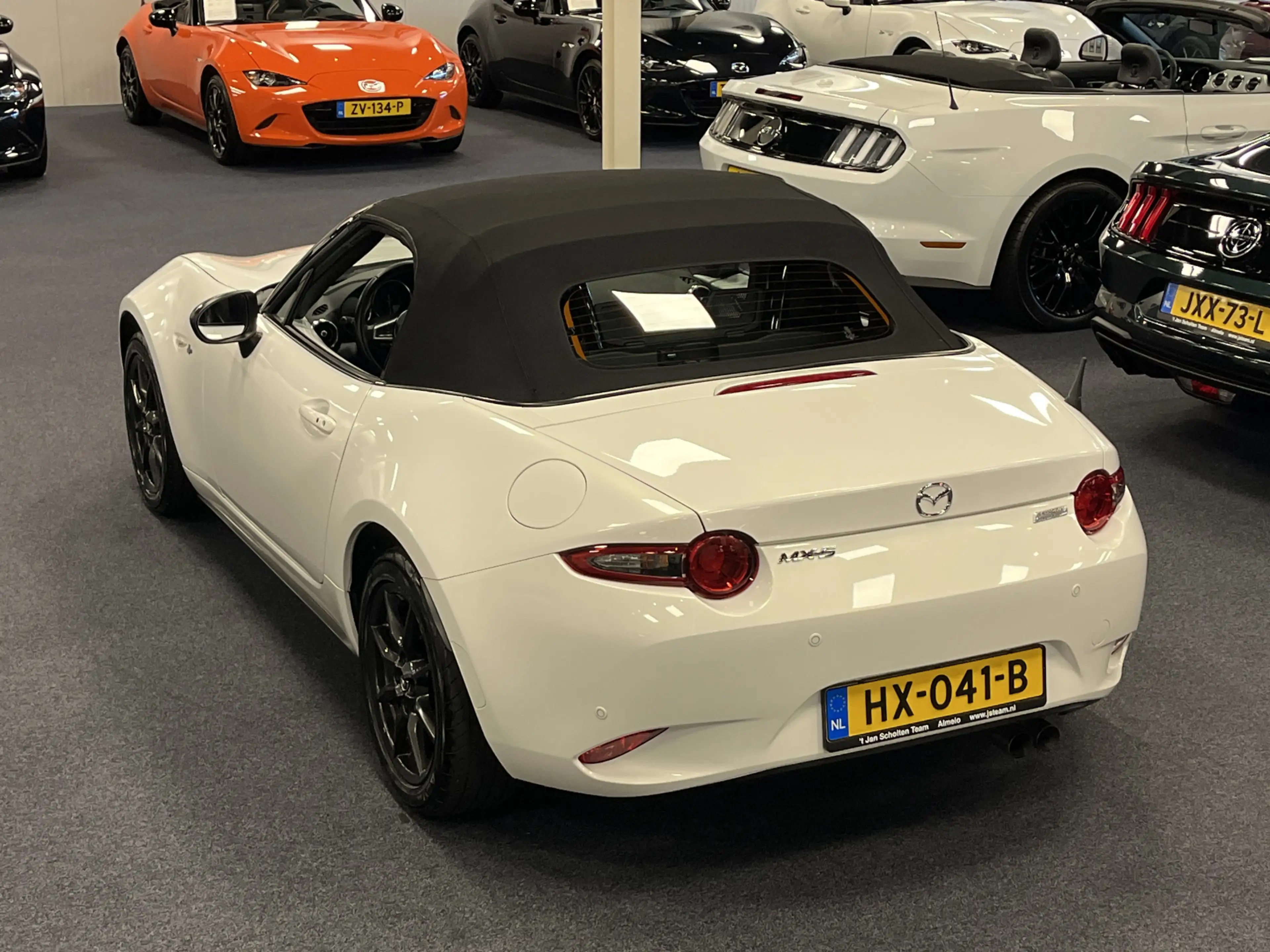 Mazda MX-5 ND Roadster 1.5 SkyActiv-G 131PK GT-M Bose Sportsp — photo 40