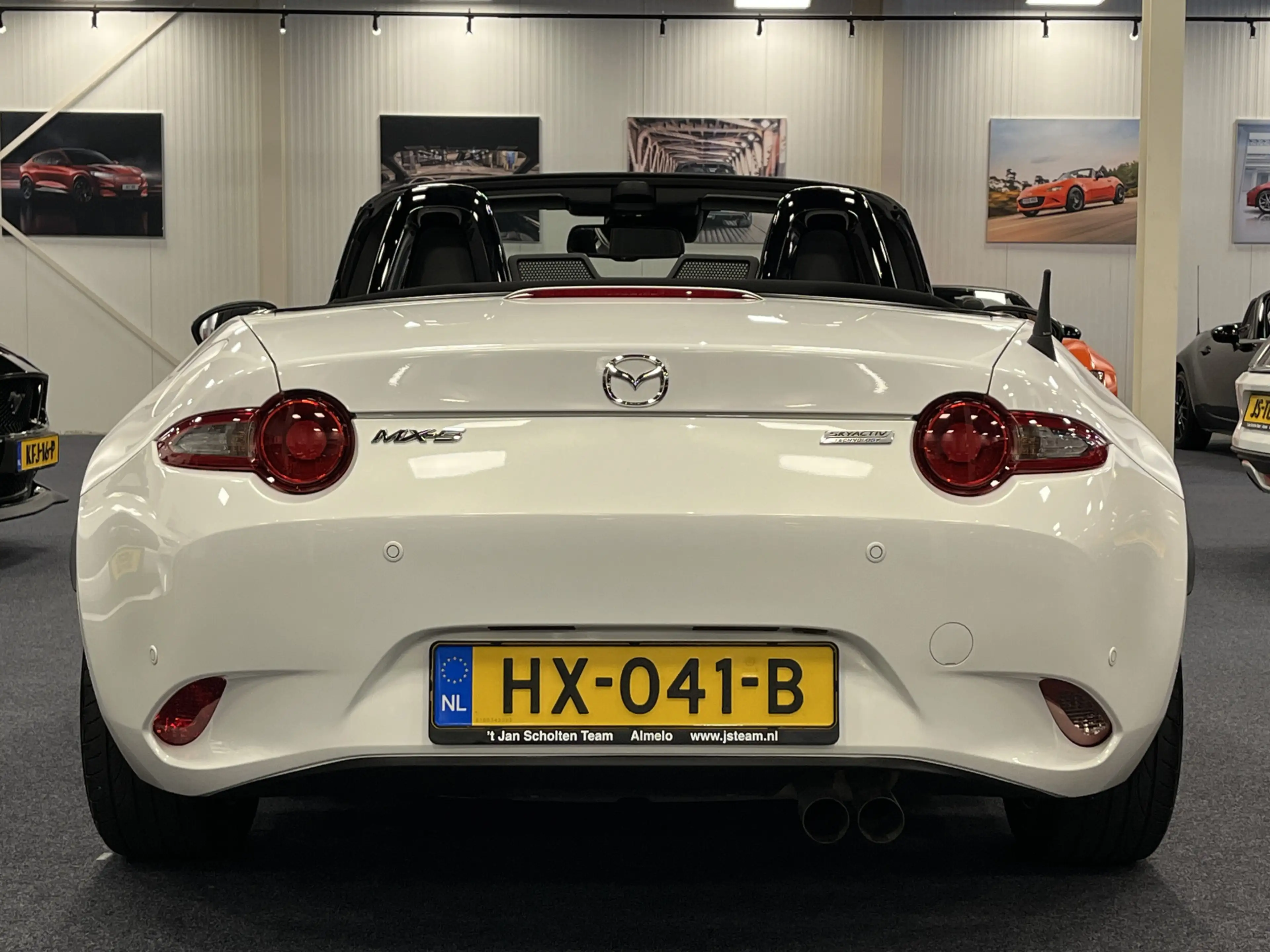 Mazda MX-5 ND Roadster 1.5 SkyActiv-G 131PK GT-M Bose Sportsp — photo 35