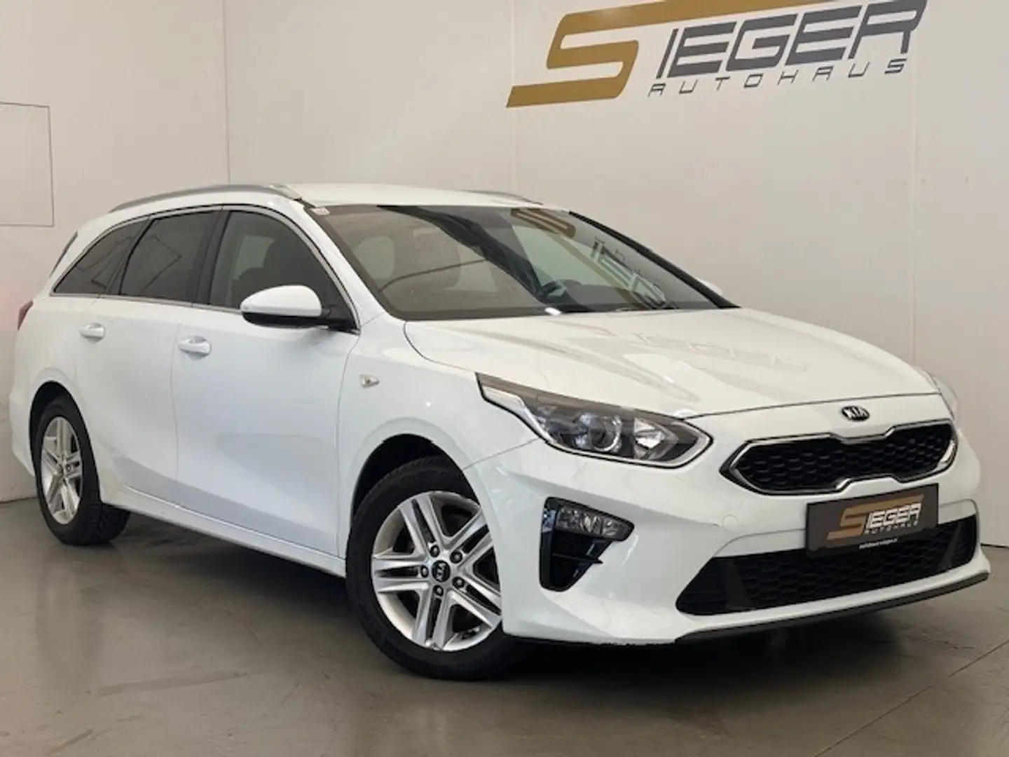 Kia Ceed SW / cee'd SW ceed SW 1,0 T-GDI GPF ISG Silber Weiß - 1