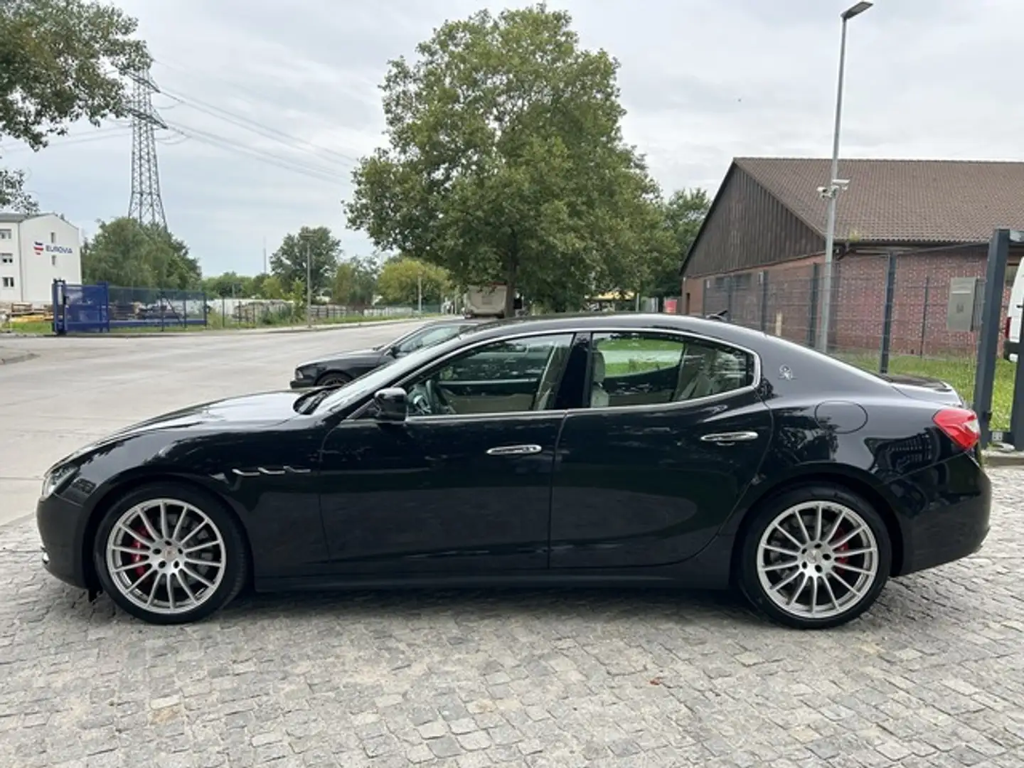 Maserati Ghibli S Q4 3.0 V6  4-WD, Autom. *TOP* Schwarz - 1