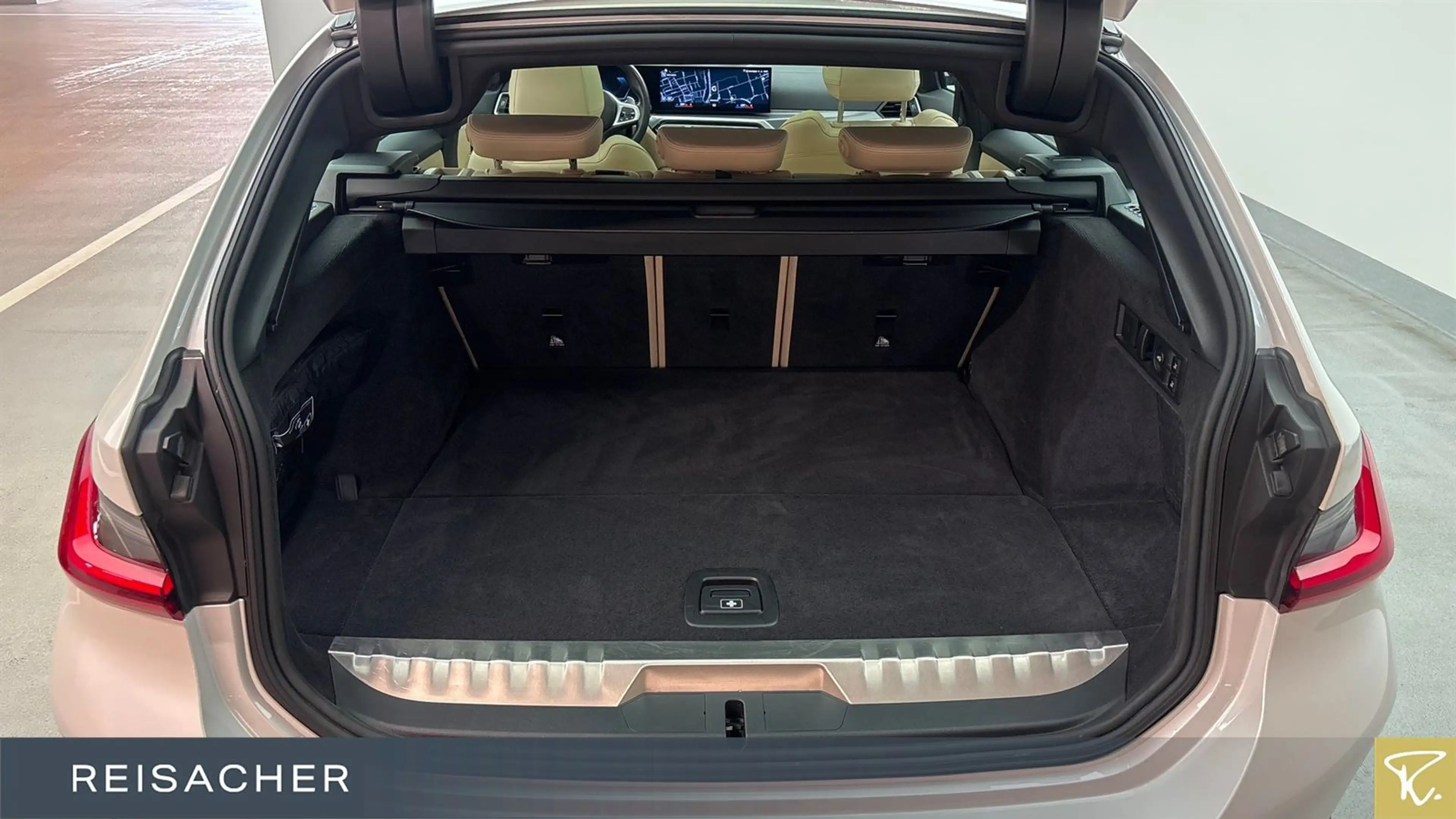 BMW 330 e xDrive Tour M-Sport,DrA,LcProf,ParkAs,AHK — photo 10