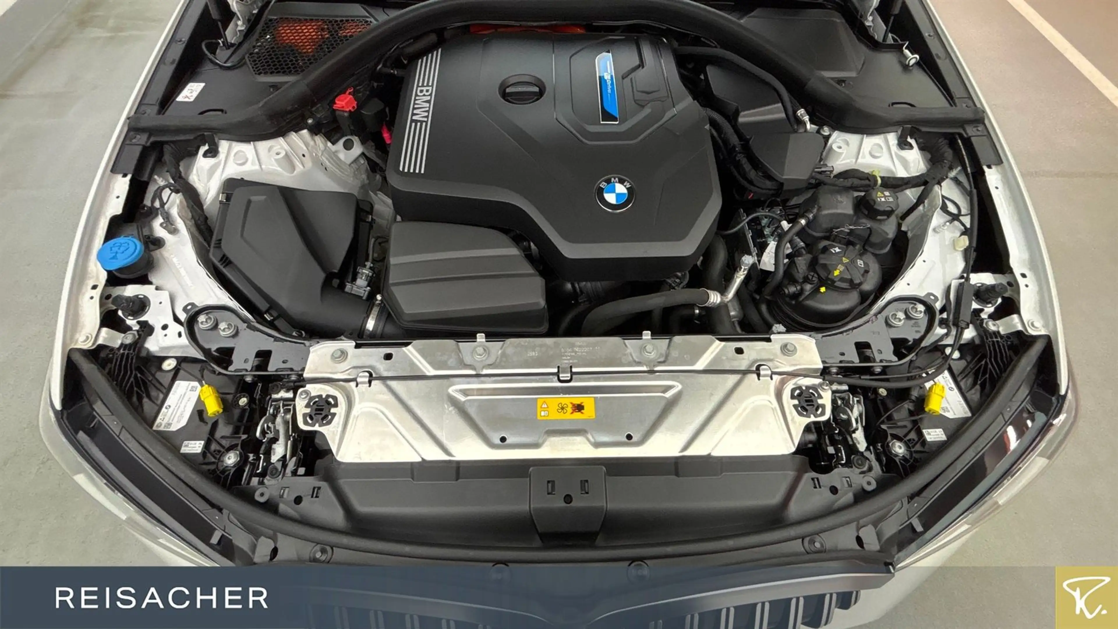 BMW 330 e xDrive Tour M-Sport,DrA,LcProf,ParkAs,AHK — photo 7