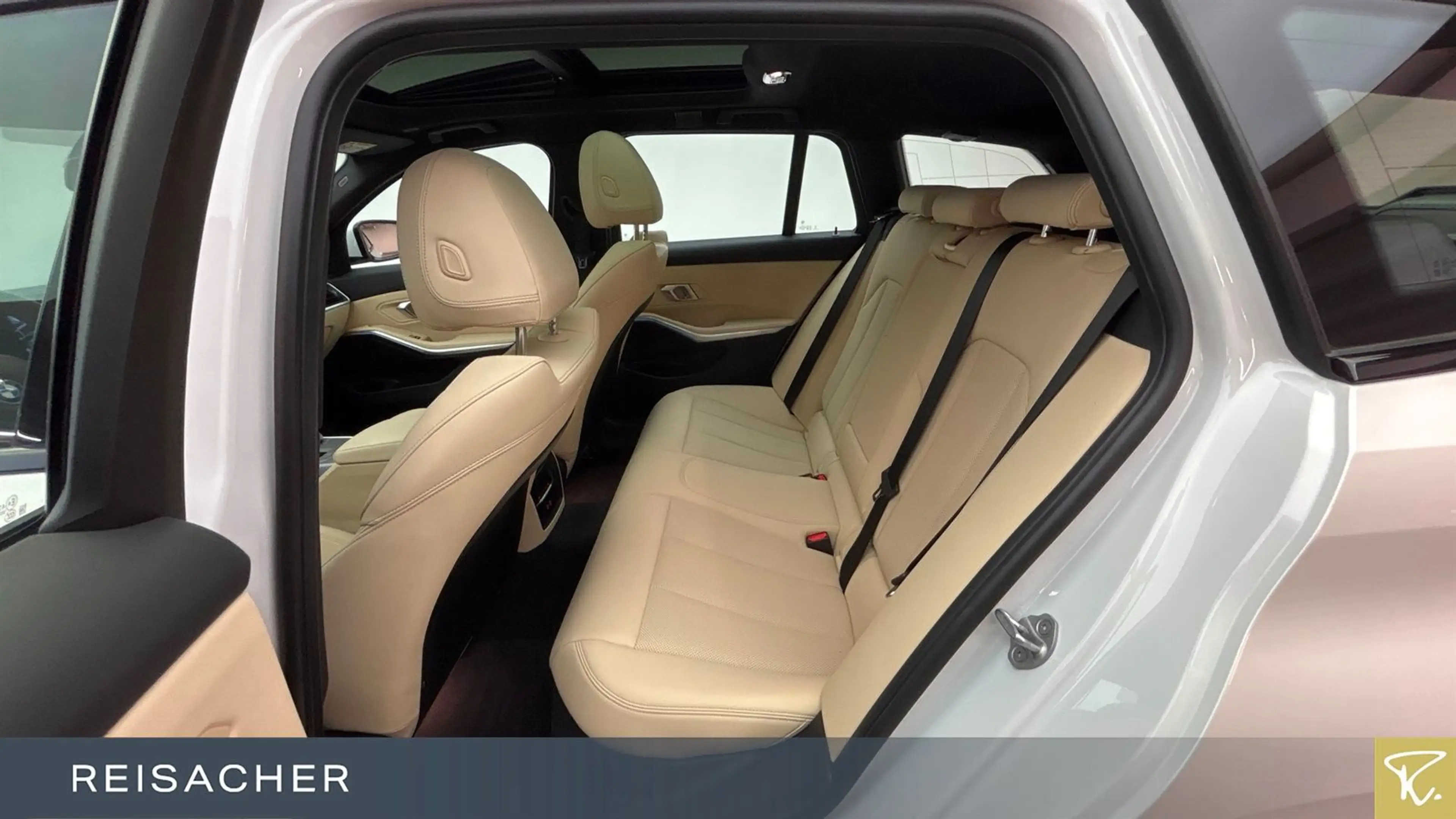 BMW 330 e xDrive Tour M-Sport,DrA,LcProf,ParkAs,AHK — photo 8