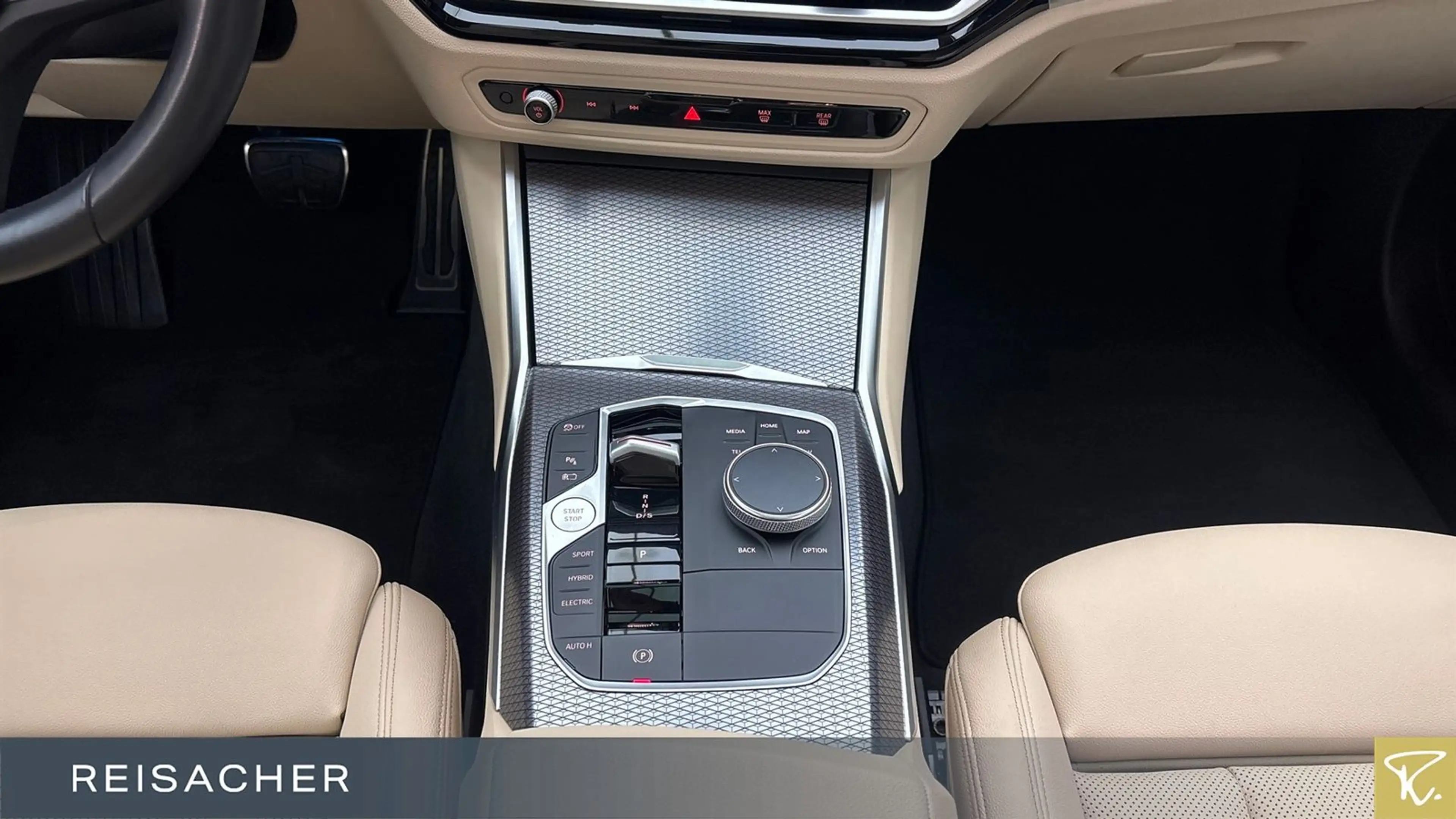 BMW 330 e xDrive Tour M-Sport,DrA,LcProf,ParkAs,AHK — photo 11