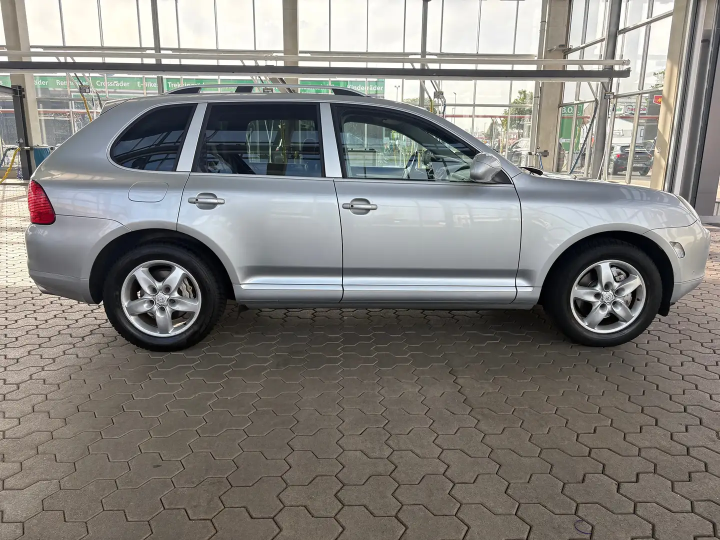 Porsche Cayenne S-LUFT-SSD-NAVI-VOLLEDER-KEYLESS-BOSE-2x MEMORY- Silber - 1