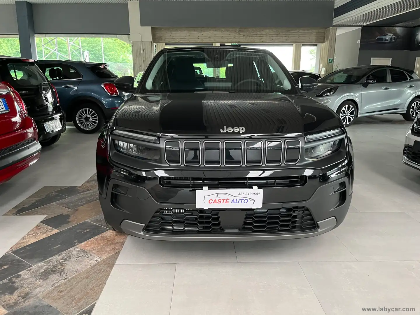 Jeep Avenger 1.2 Turbo Longitude Schwarz - 2