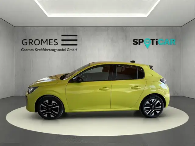 Peugeot 208 view 6