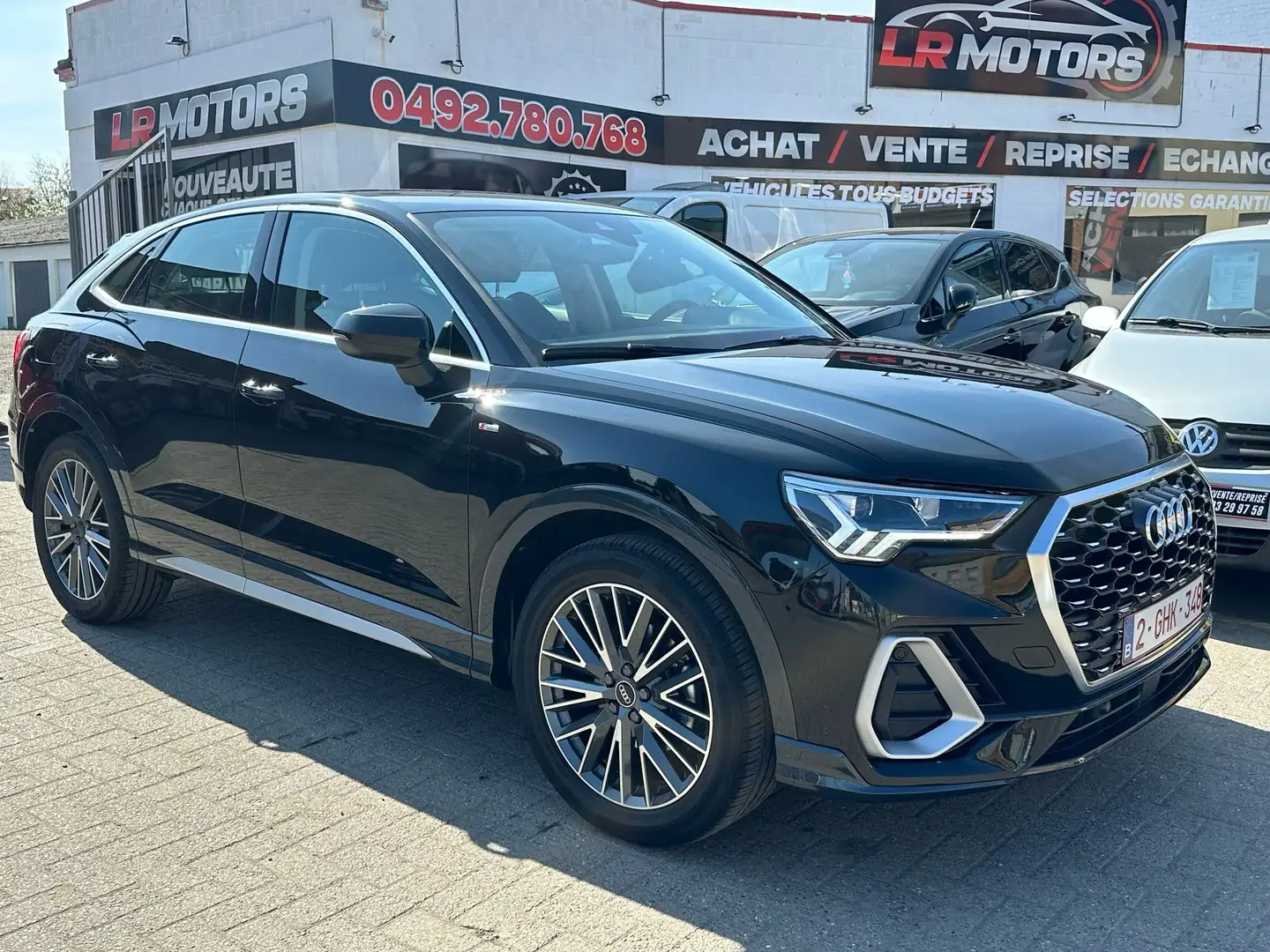 Audi Q3 Sportback 35 TFSI S line Zwart - 1