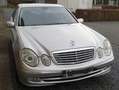 Mercedes-Benz E 220 Avantgarde Argent - thumbnail 1