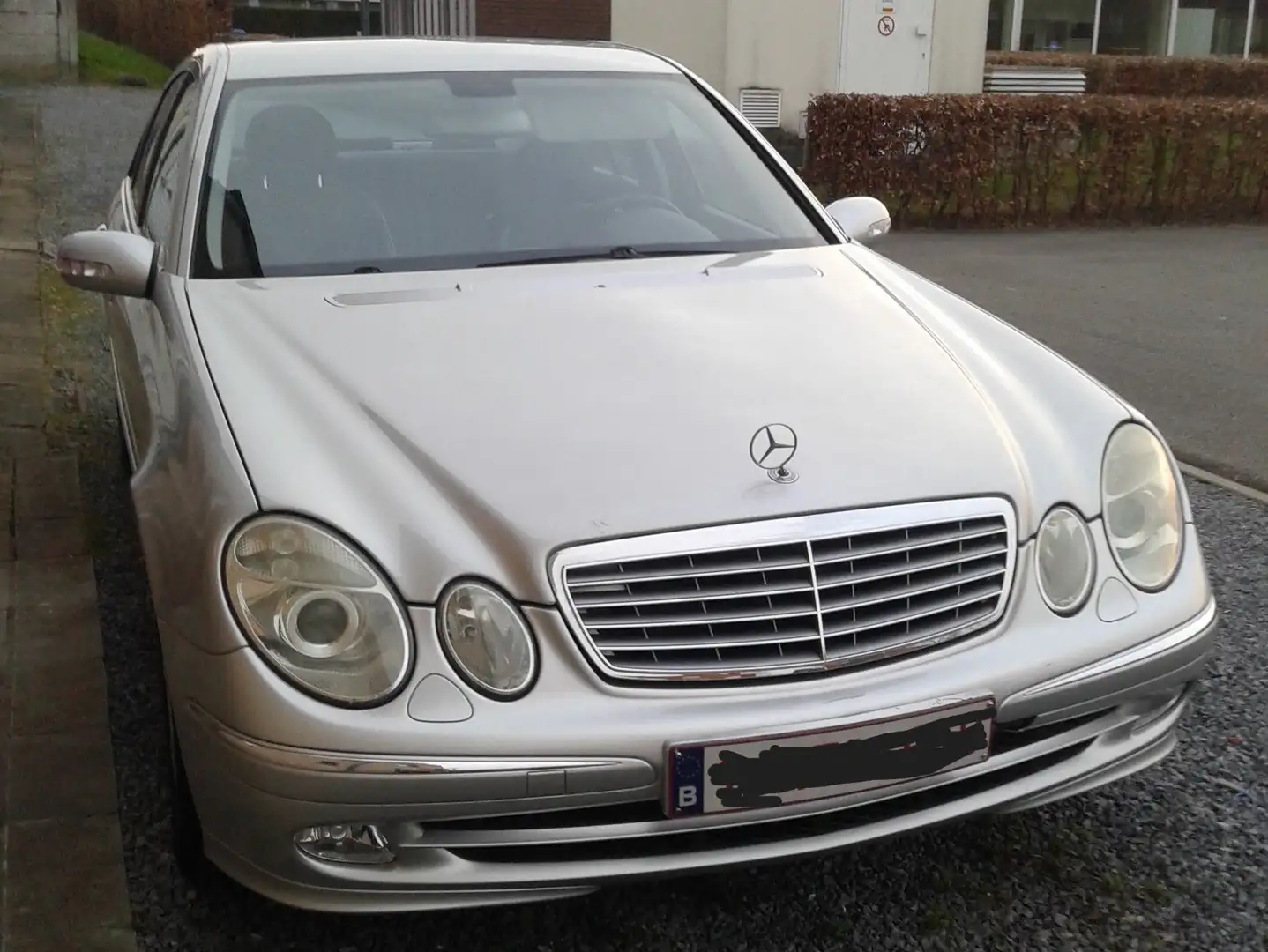 Mercedes-Benz E 220 Avantgarde Argent - 1