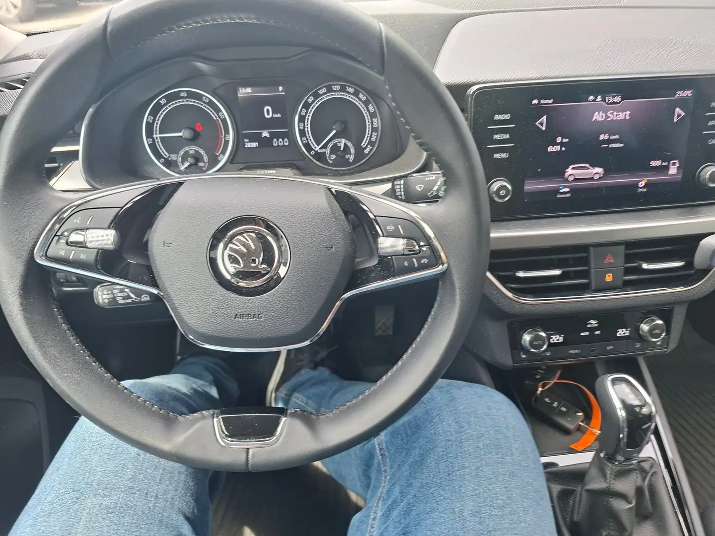 Skoda Kamiq Style TSI DSG Grau - 2