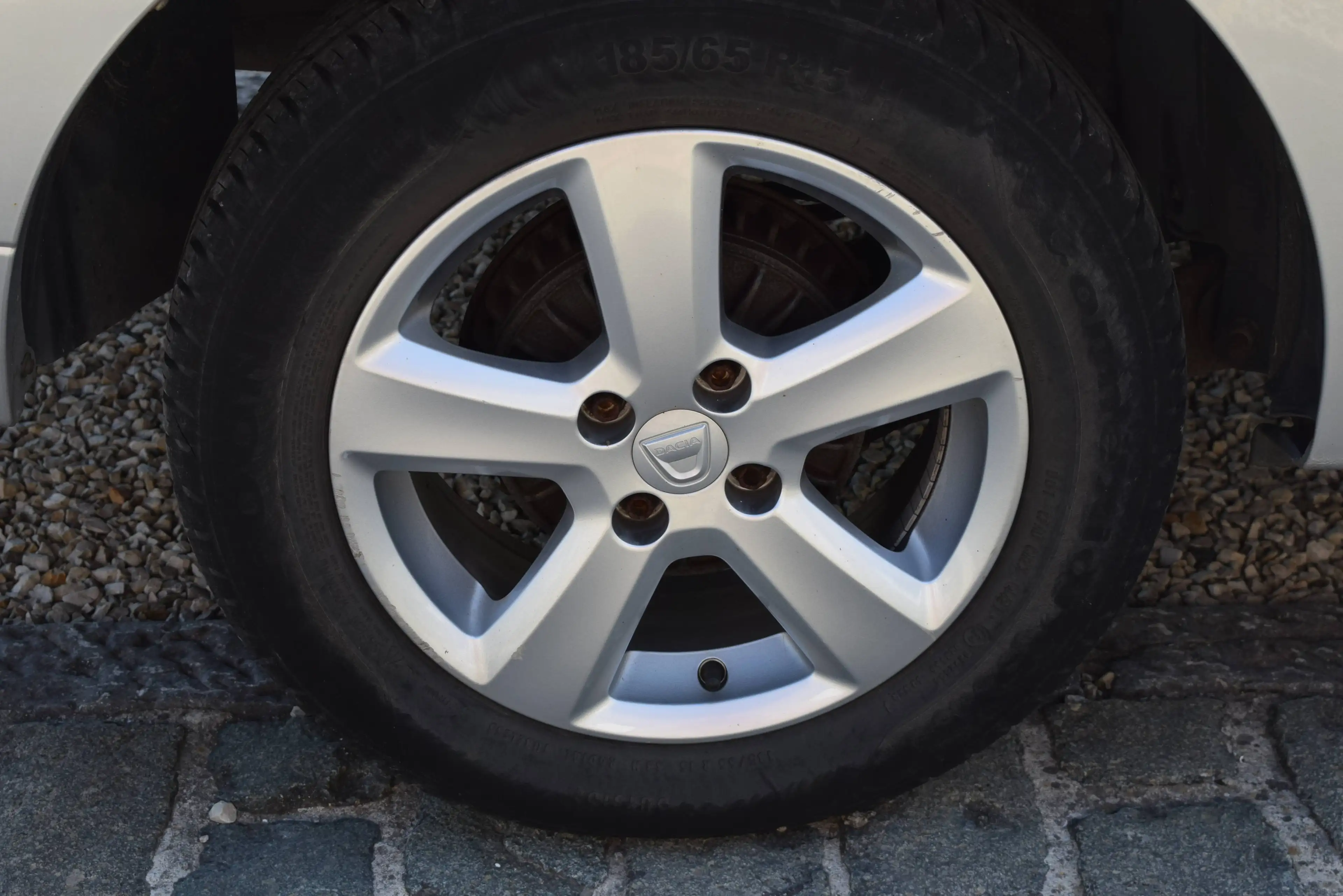 Dacia Logan 0.9 TCe - GARANTIE 12 MOIS - 154,47€/mois* - AIRCO — photo 6
