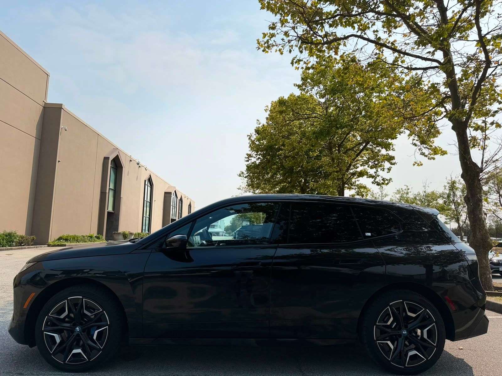 2023 BMW iX
