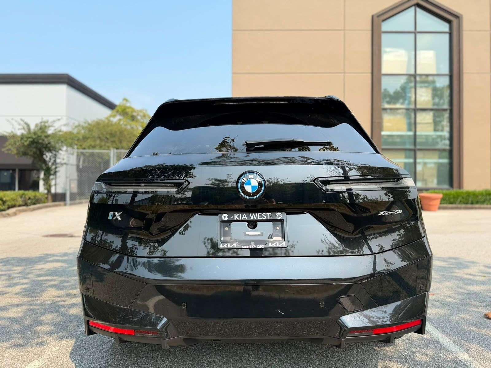 2023 BMW iX