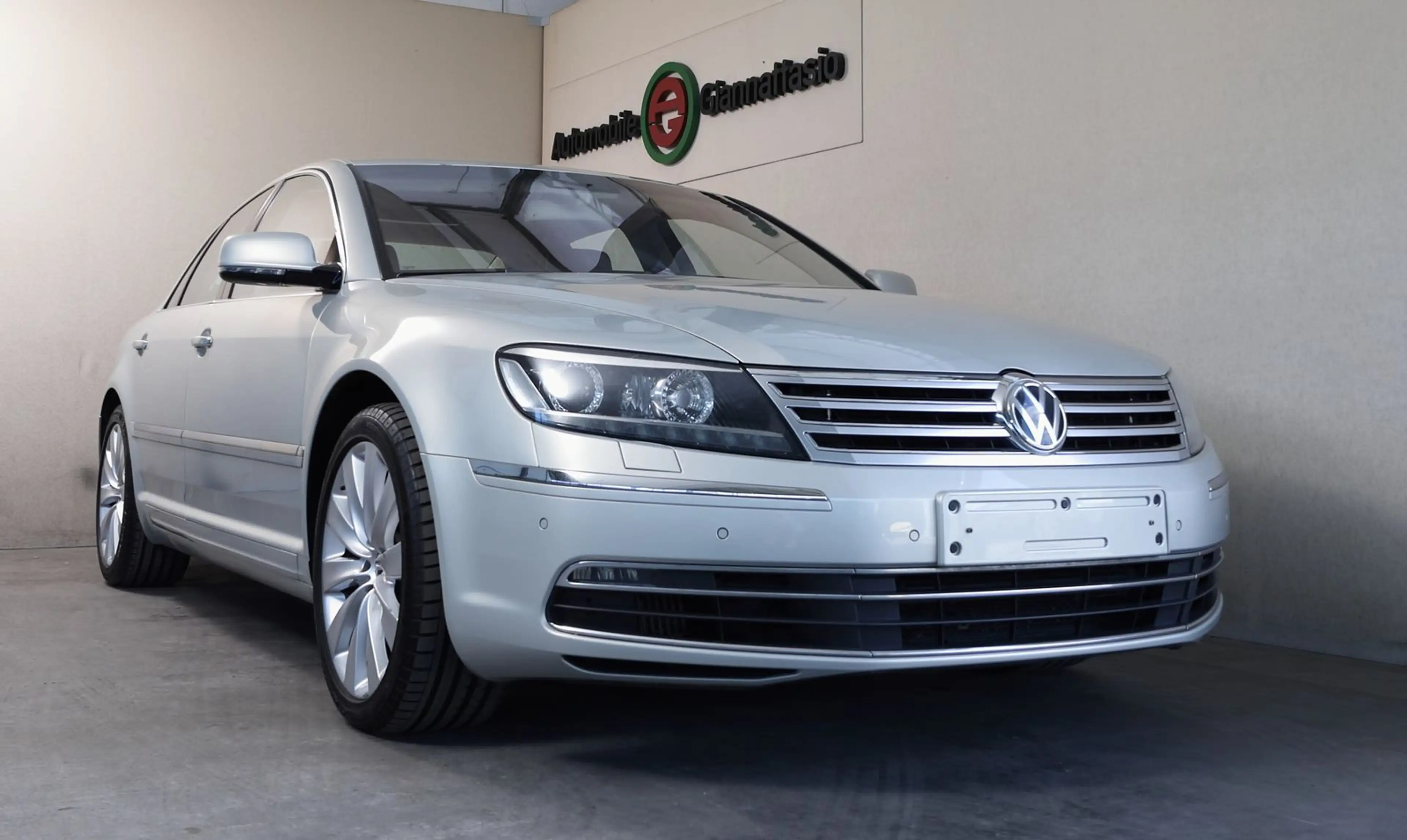 Volkswagen Phaeton V6 TDI 5-Sitzer 4Motion*Exclusiv*4x Mass — photo 13