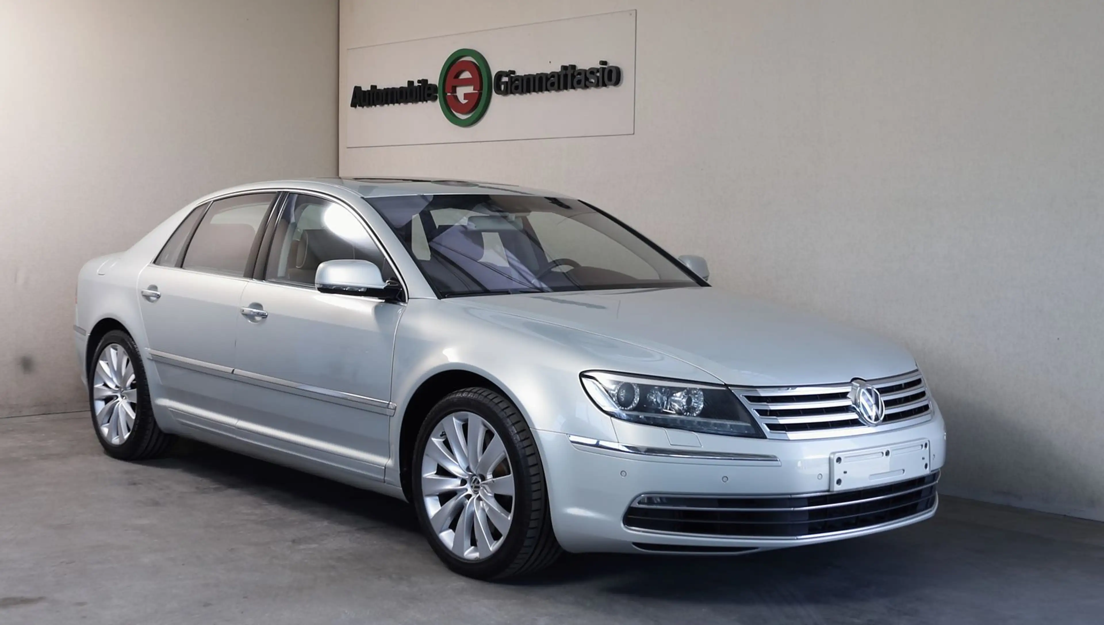 Volkswagen Phaeton V6 TDI 5-Sitzer 4Motion*Exclusiv*4x Mass — photo 4