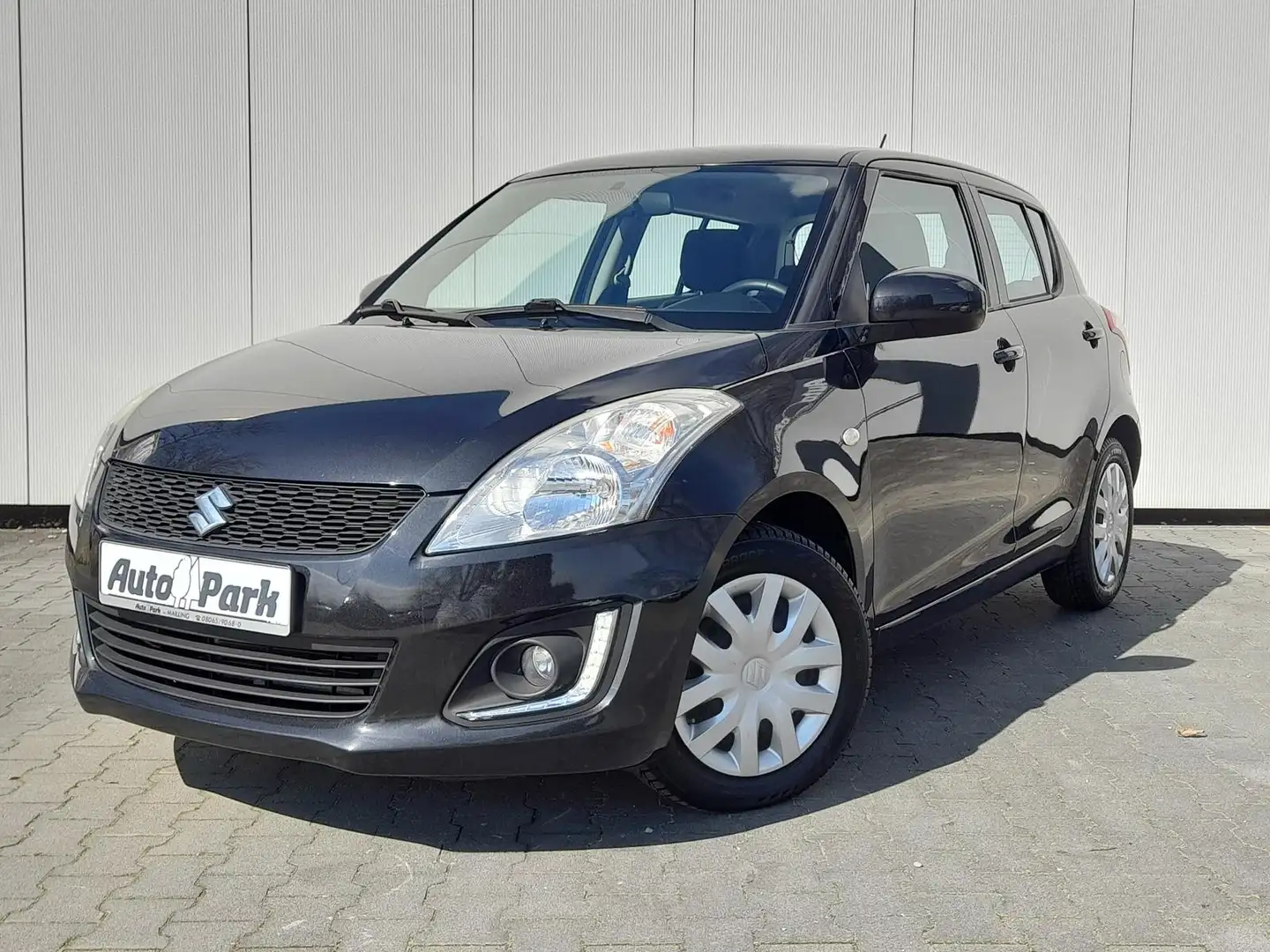 Suzuki Swift Club KLIMA~MFL~USB~BC~SCHECKHEFTGEPFLEGT Black - 2